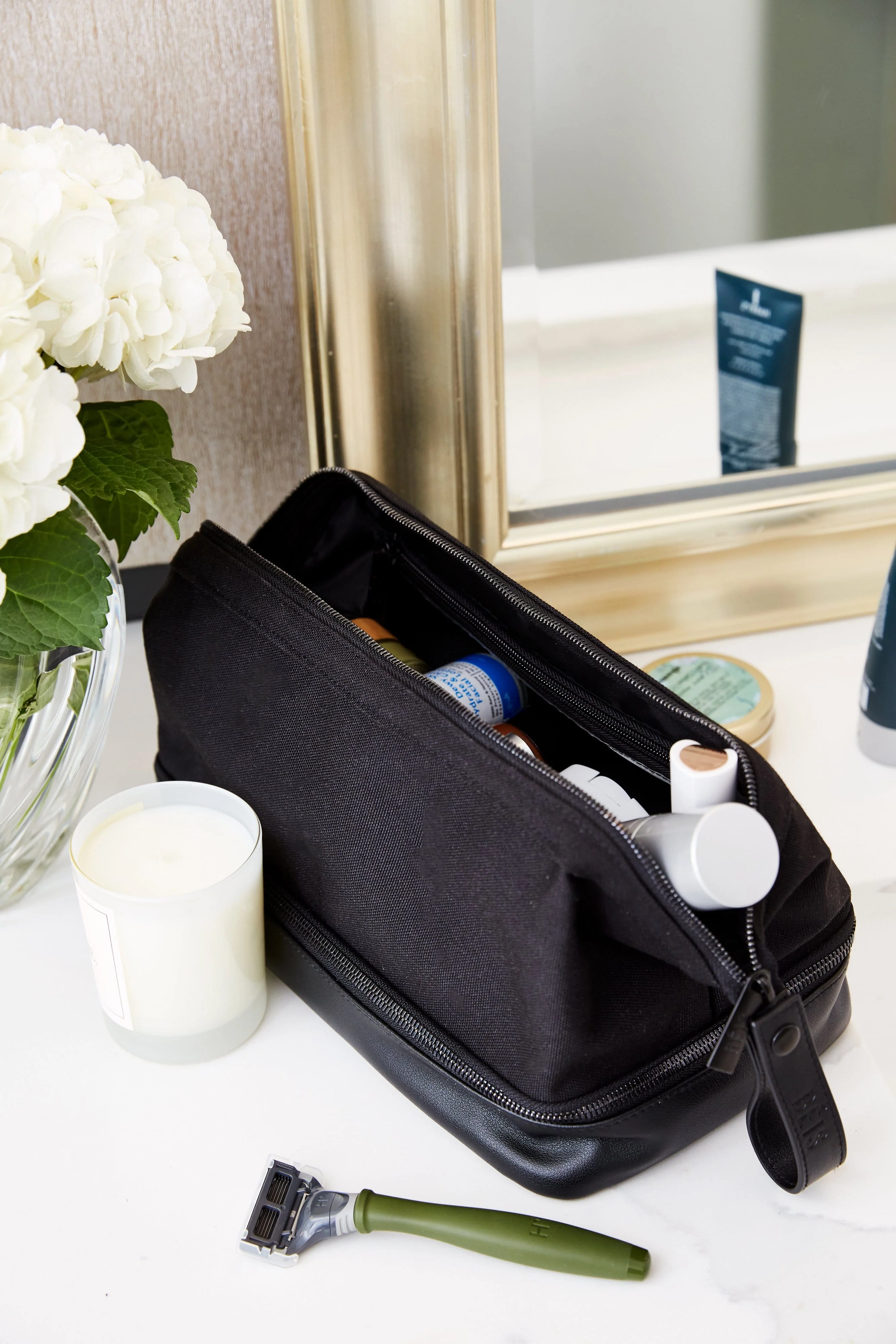 Resale The Dopp Kit in Black - Image 6