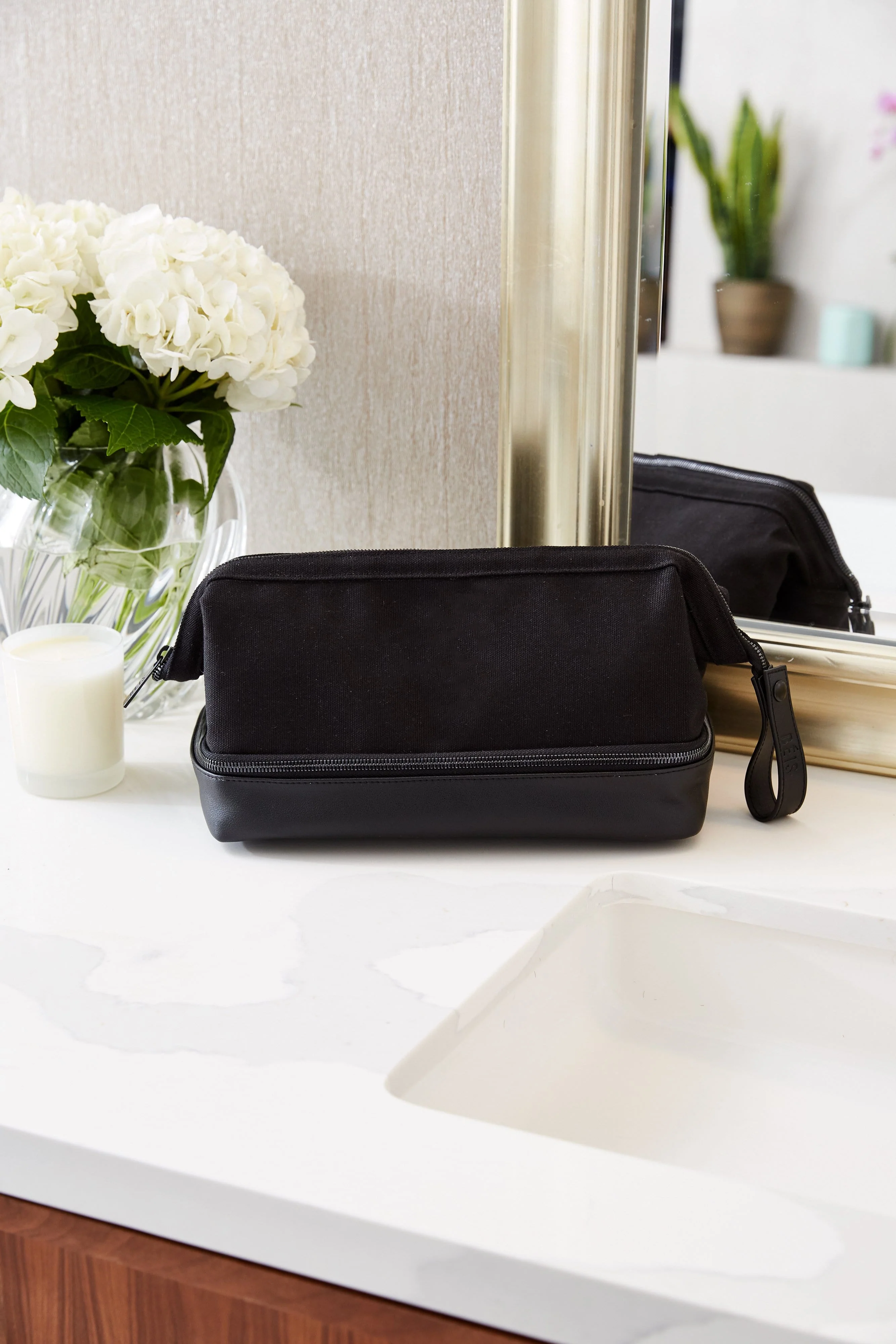 Resale The Dopp Kit in Black - Image 7