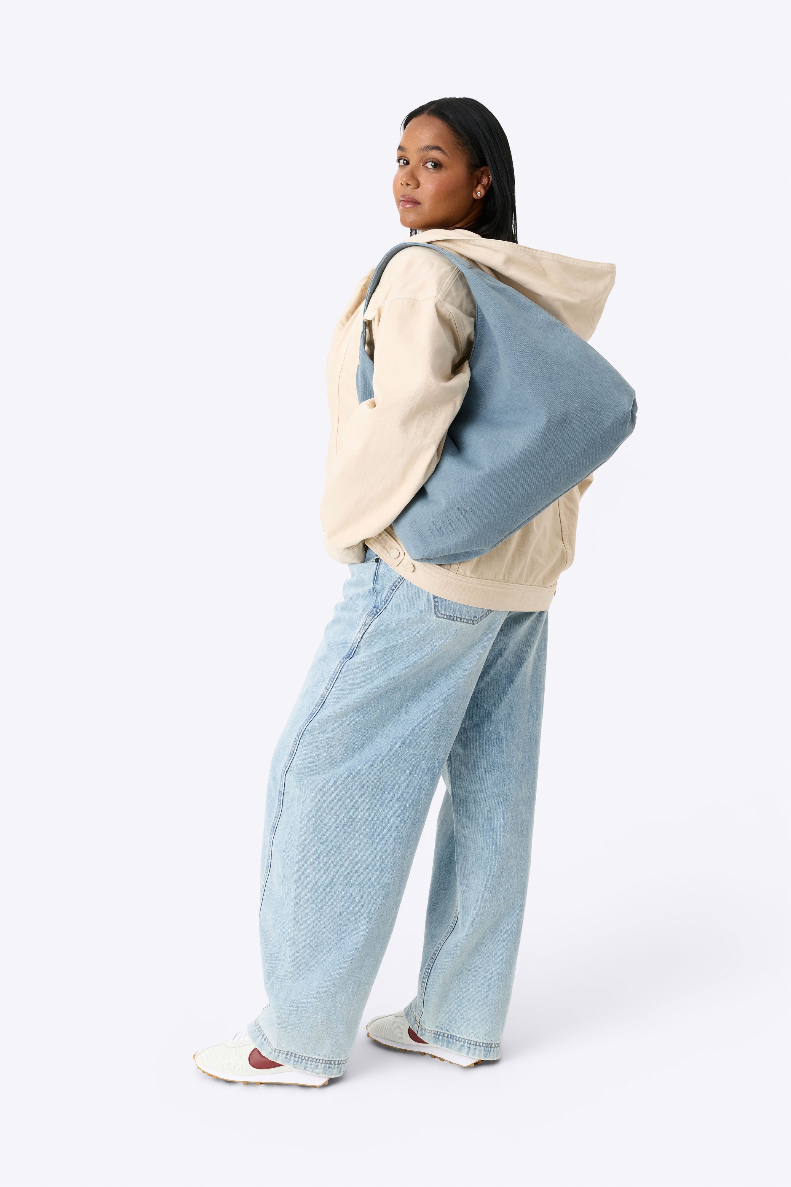 Resale Gap x BÉIS The Shoulder Tote in Denim Blue - Image 3