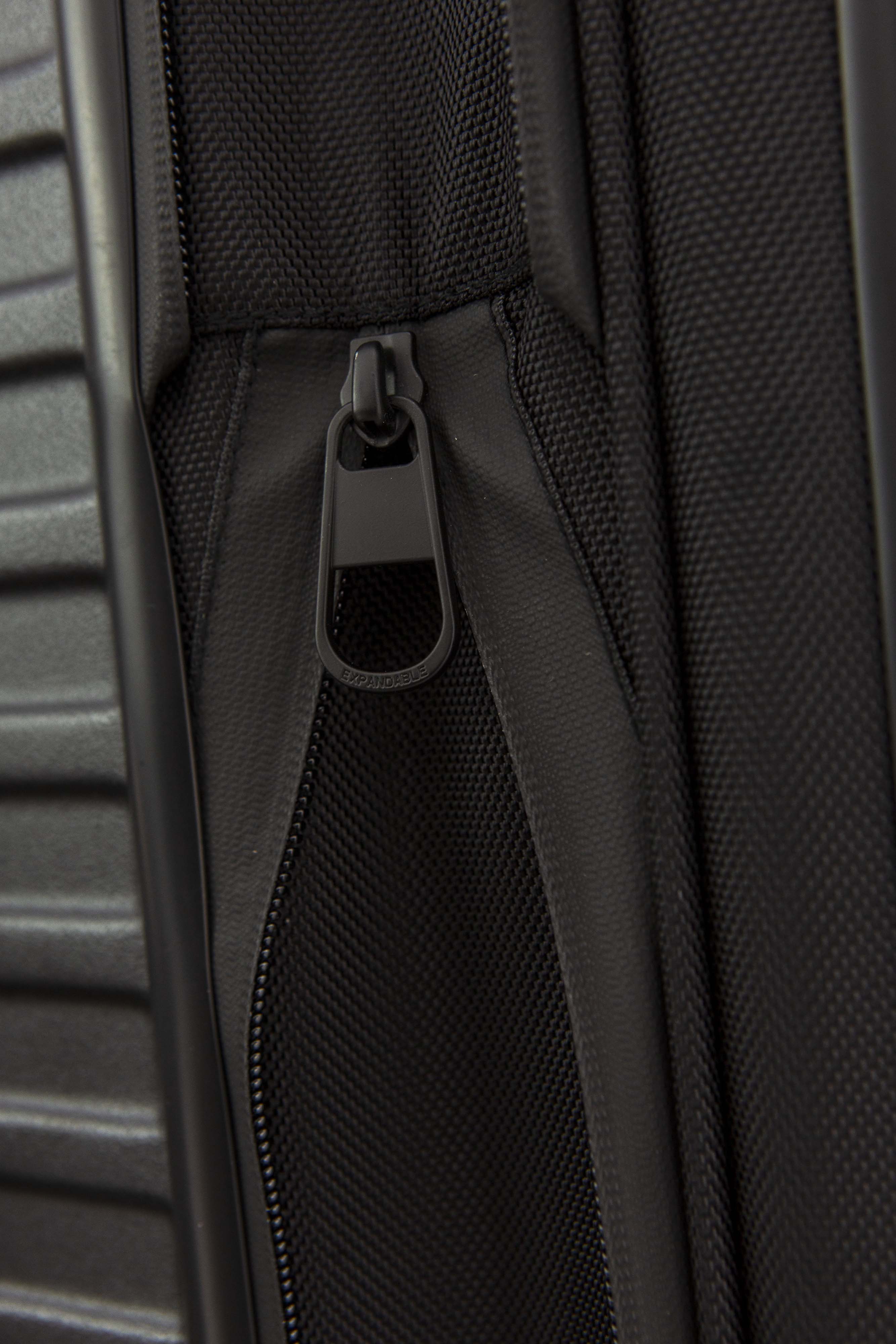 Resale The Large Check-In Roller in Black - Image 10