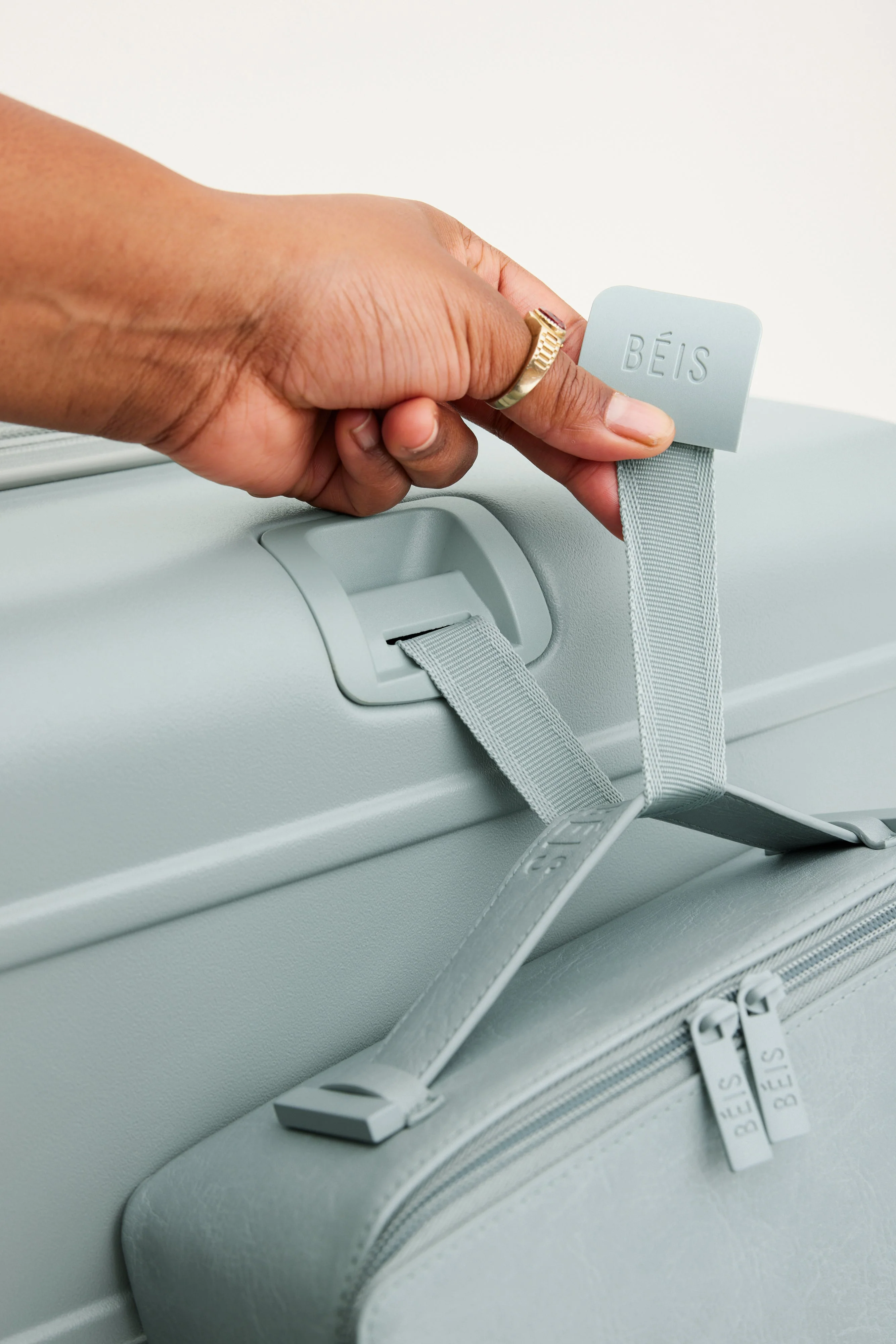 Resale The Large Check-In Roller in Slate - Image 9