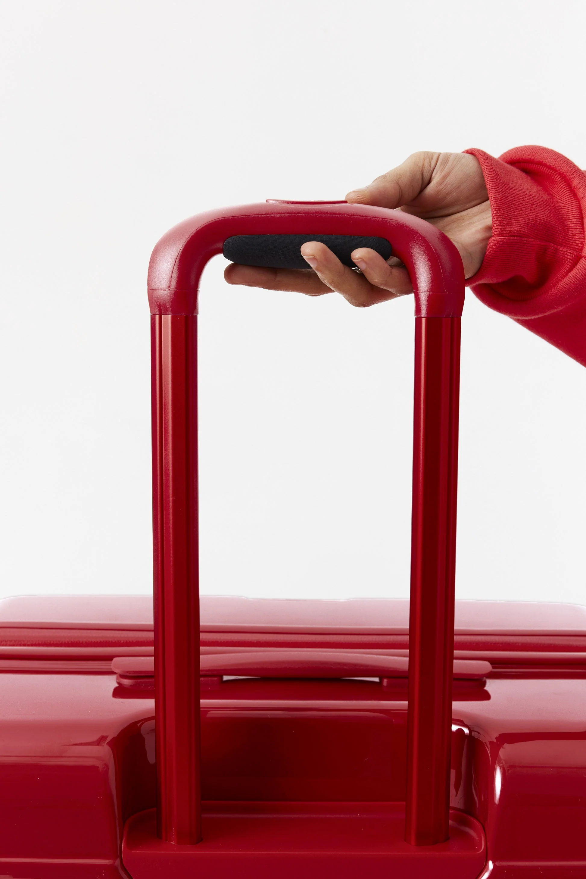 Resale The Large Check-In Roller in Text Me Red - Image 8
