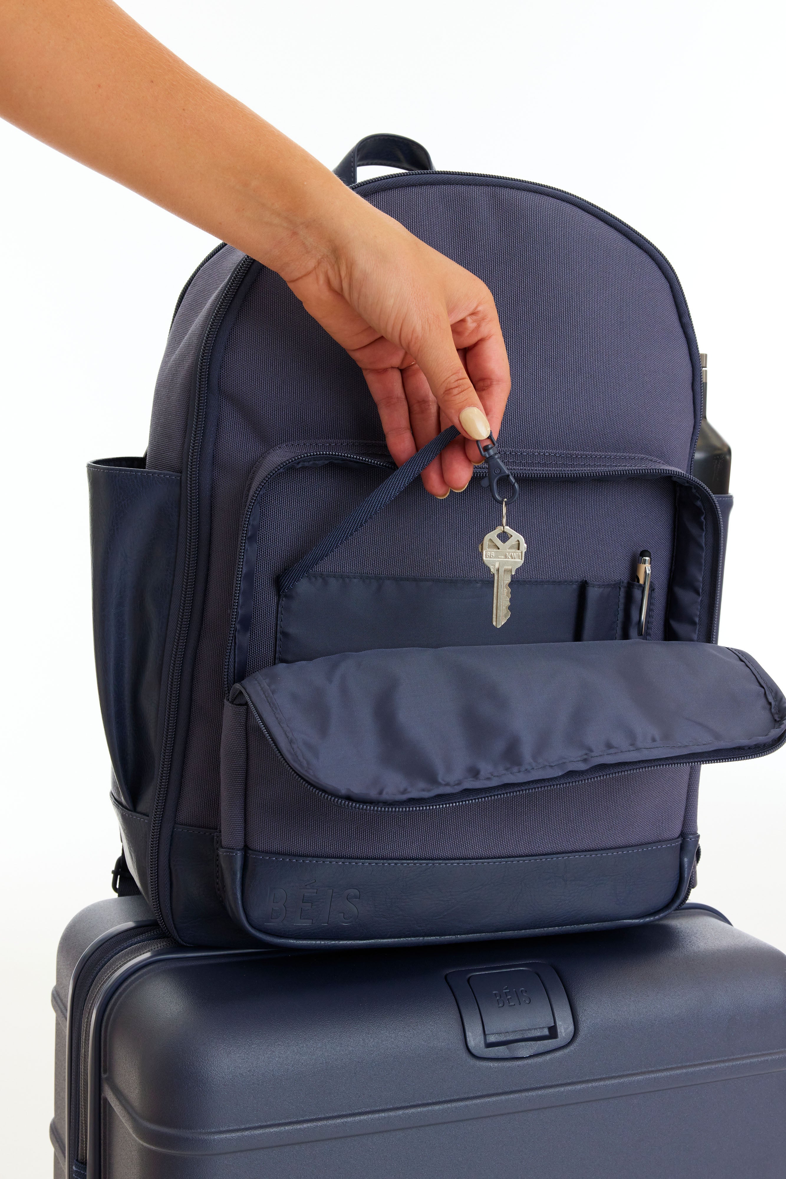 Resale The Travel Backpack in Navy - Image 8