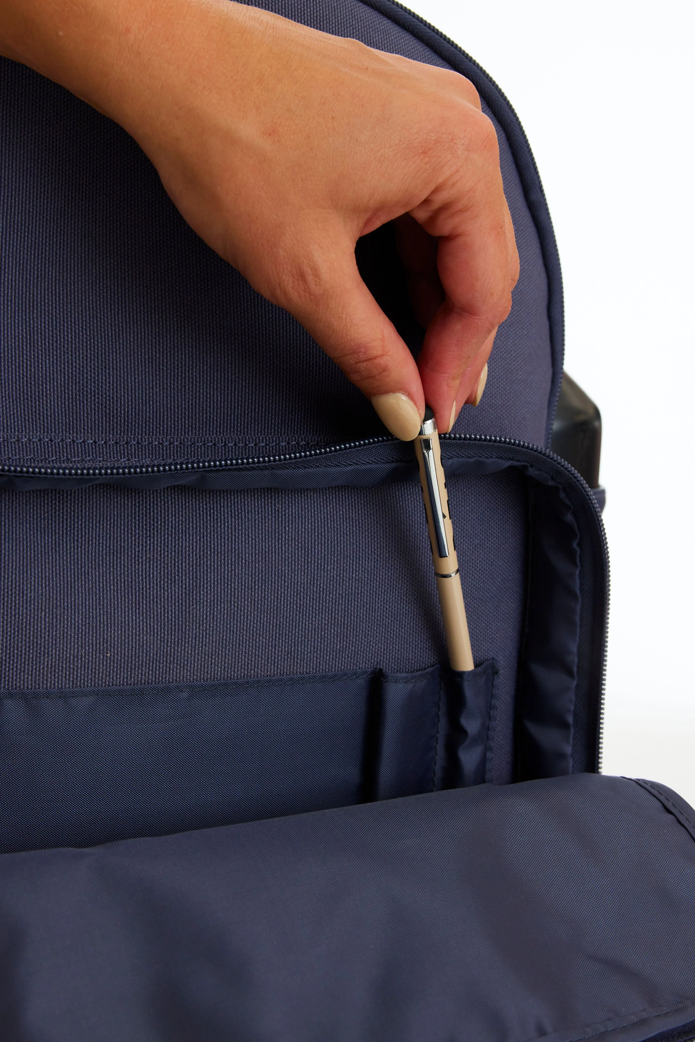 Resale The Travel Backpack in Navy - Image 9