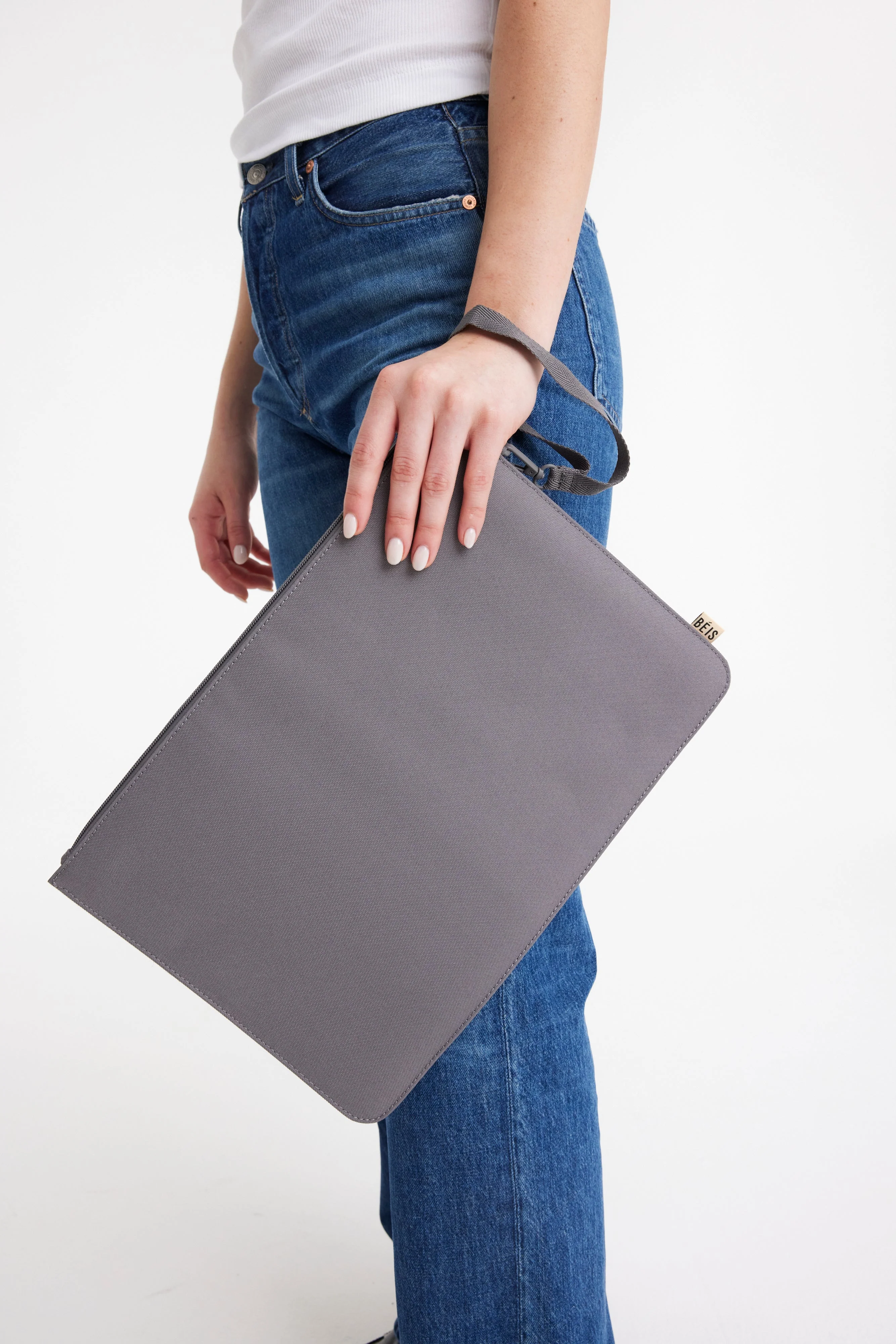 Resale The BÉISics Laptop Pouch in Grey - Image 4