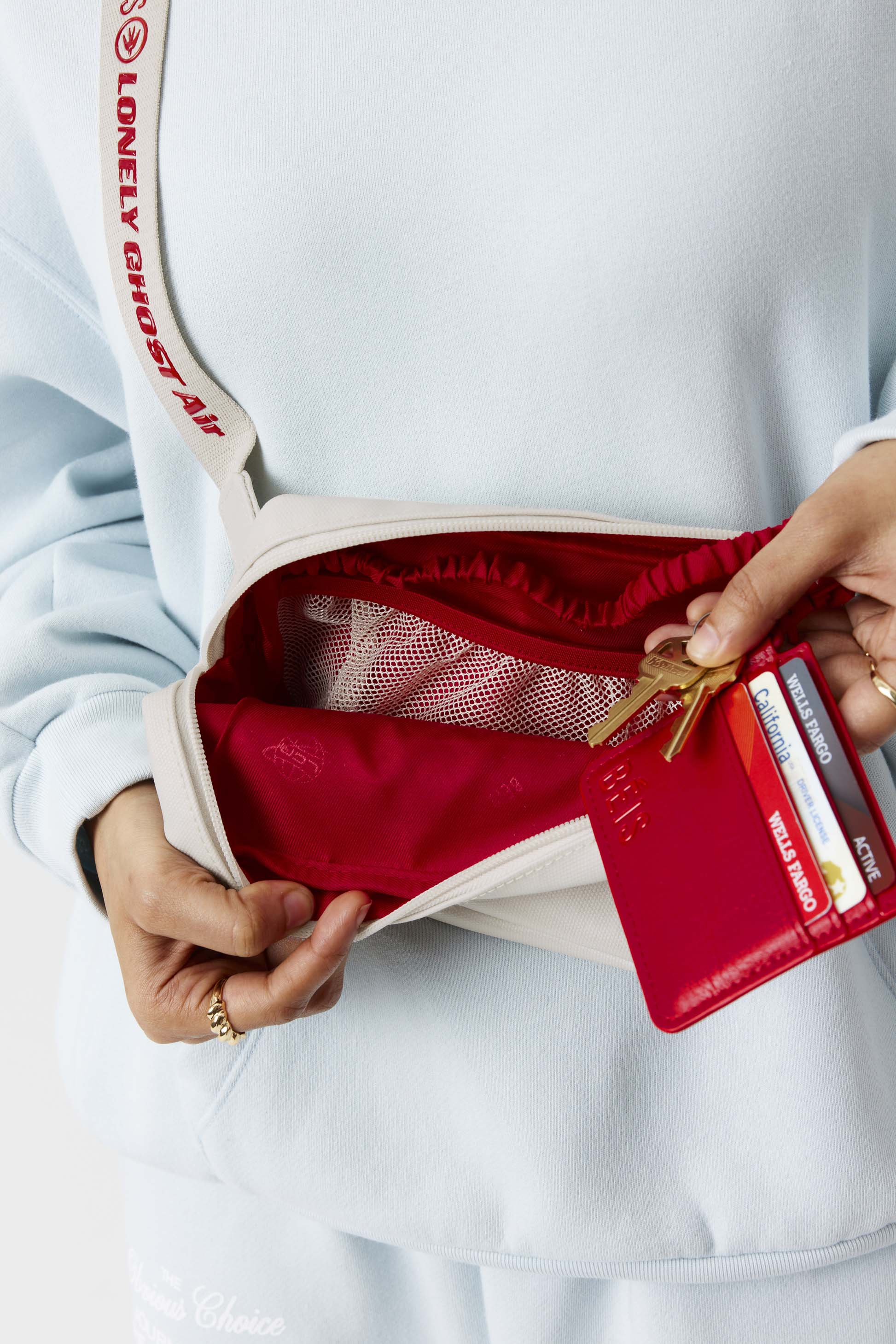 Resale The Belt Bag in Ghost White - Image 7