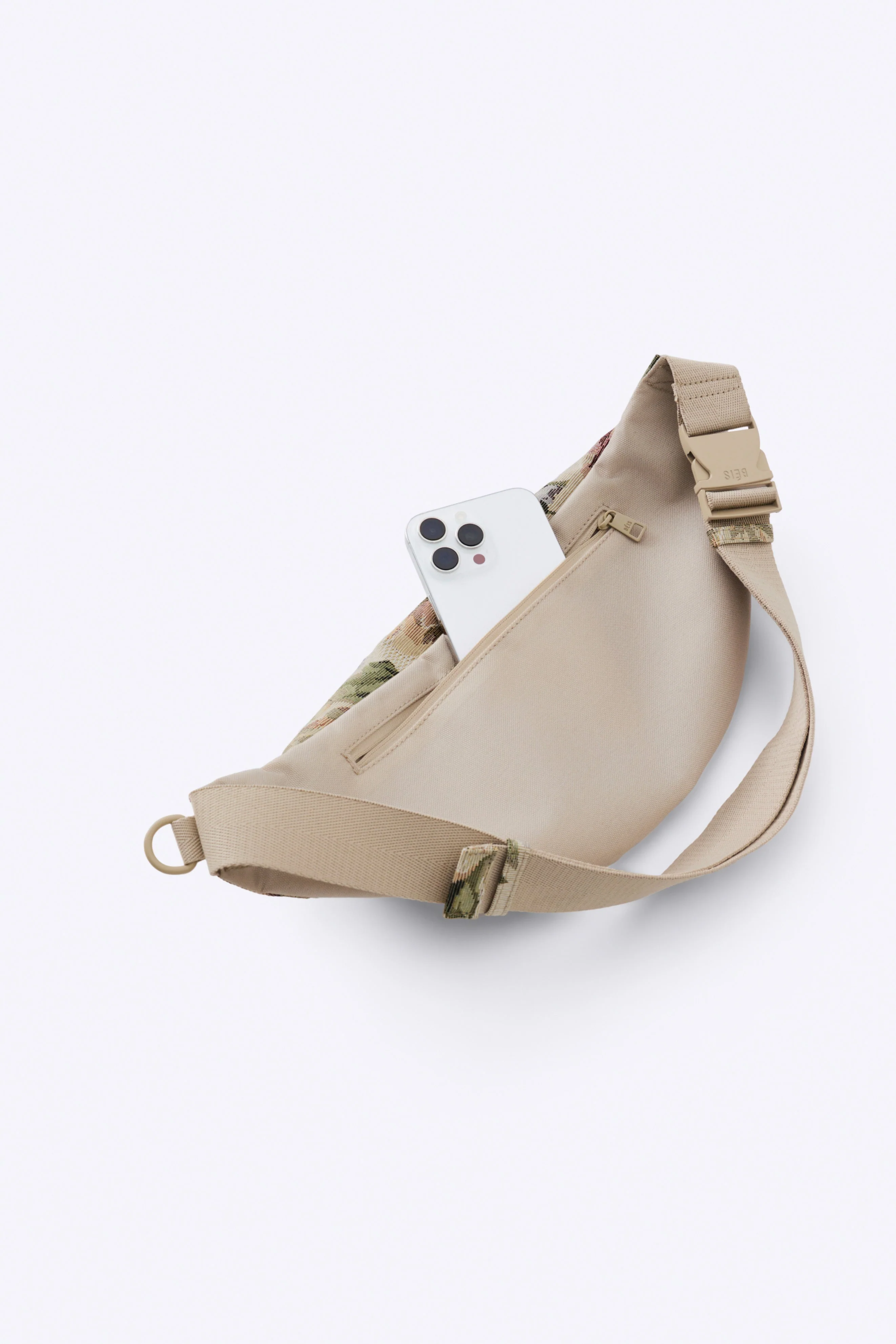Resale The Bum Bag in Vintage Floral - Image 6