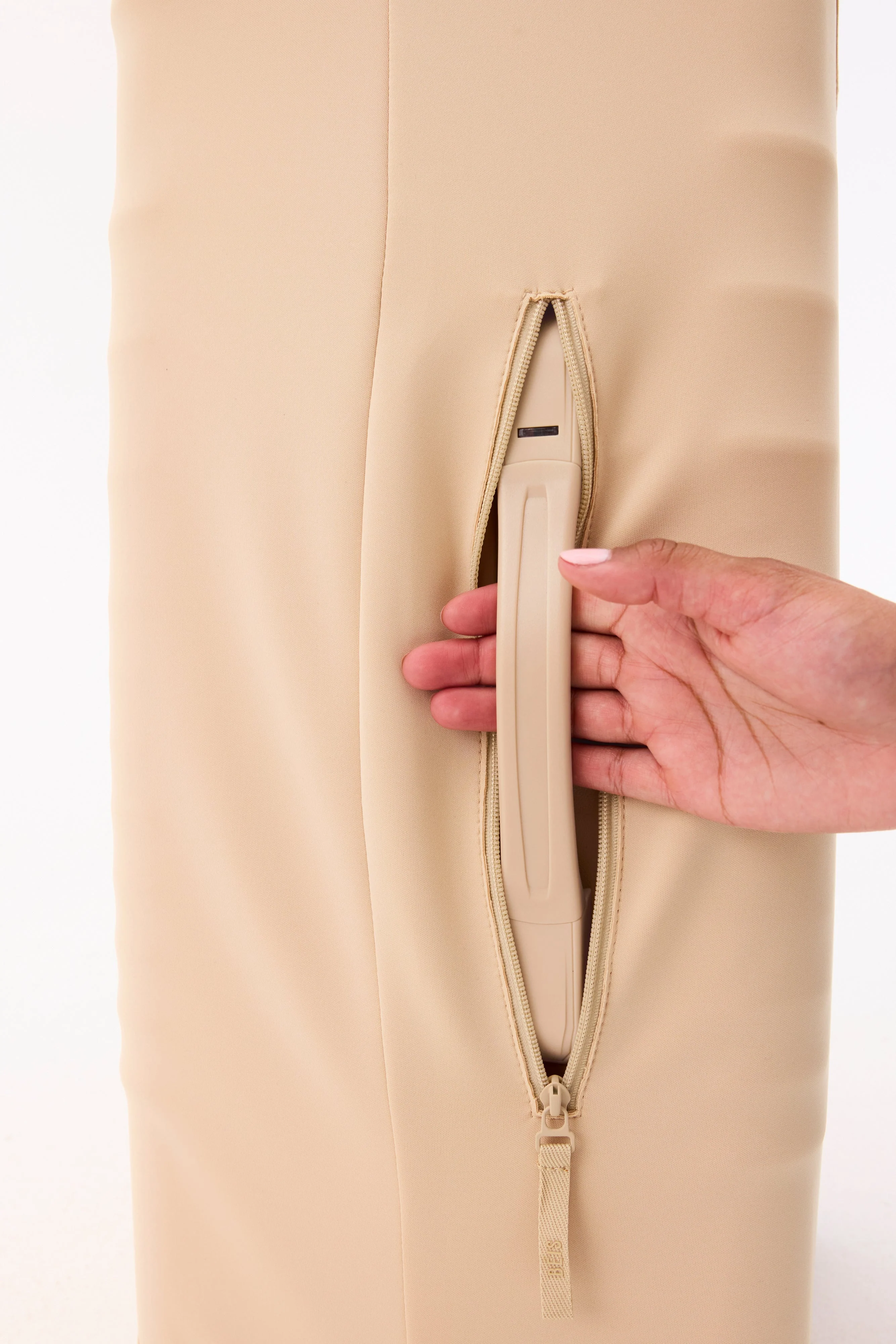 Resale The Carry-On Luggage Cover in Beige - Image 6