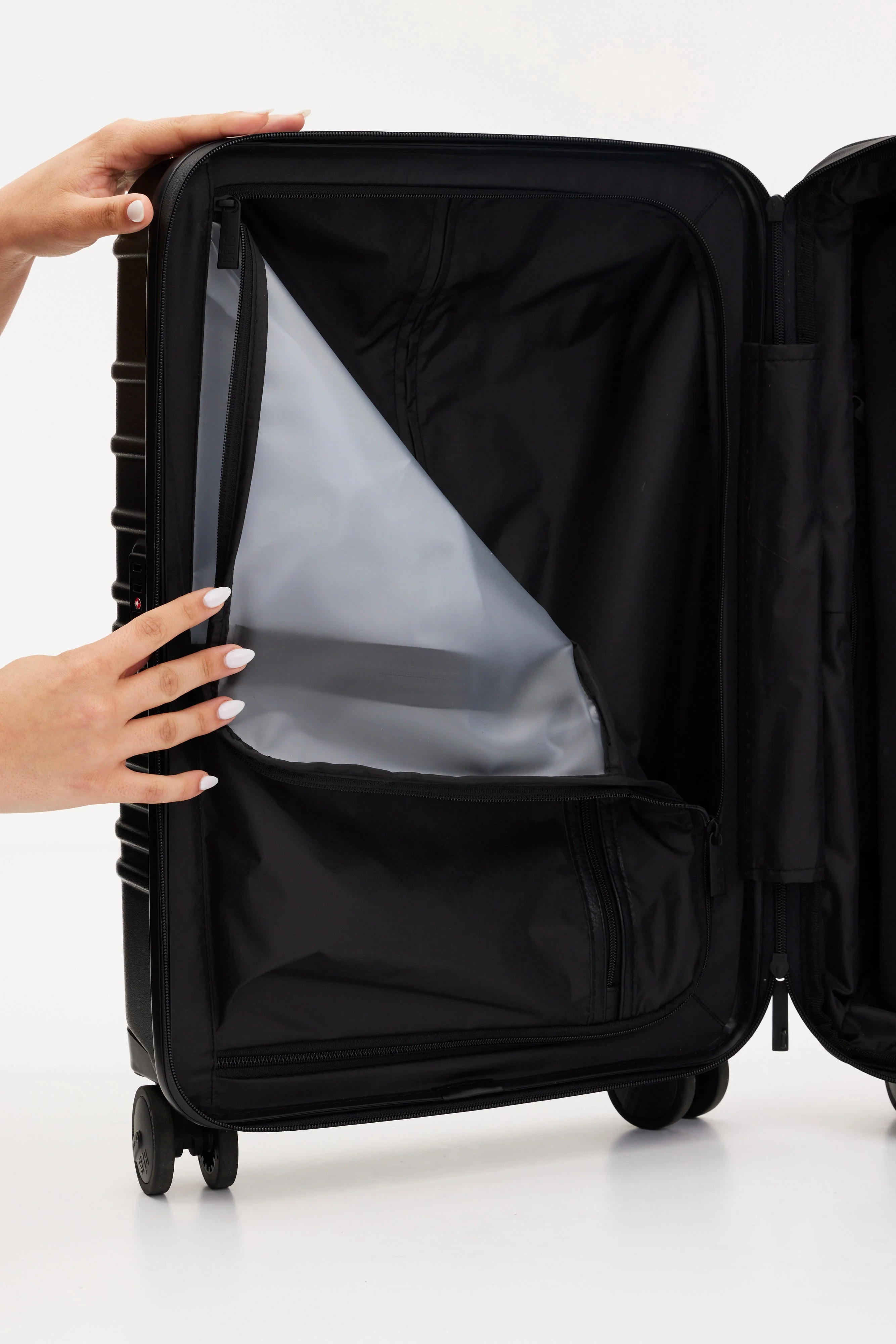 Resale The Carry-On Roller in All Black - Image 8