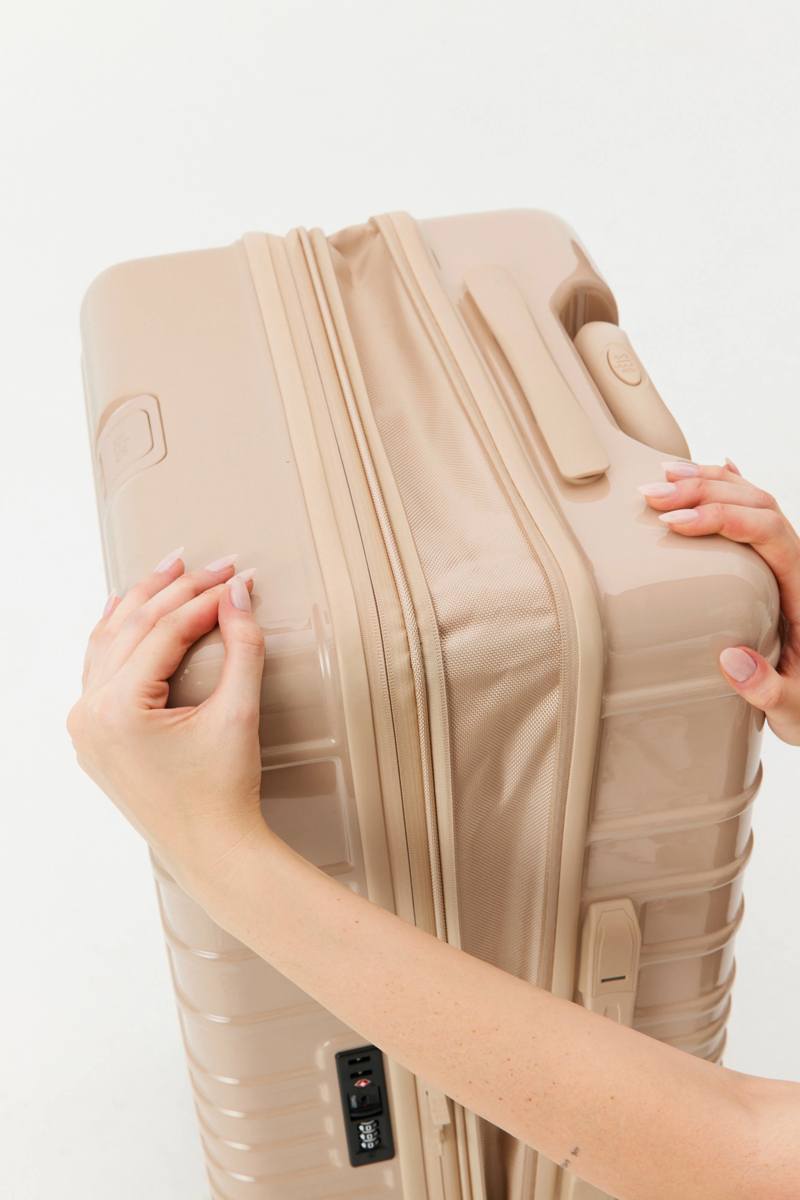 Resale The Carry-On Roller in Glossy Beige - Image 10