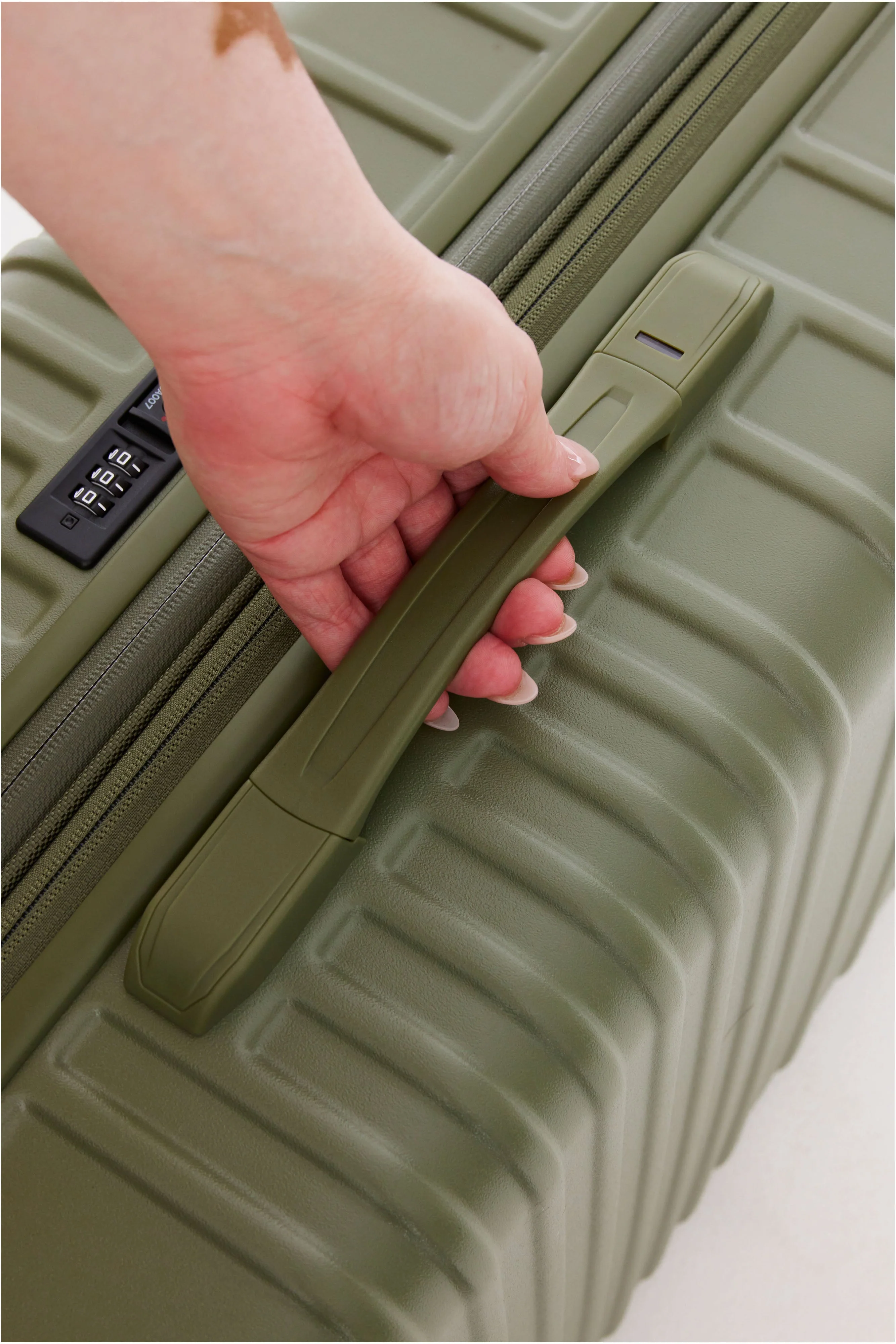 Resale The Carry-On Roller in Olive - Image 8