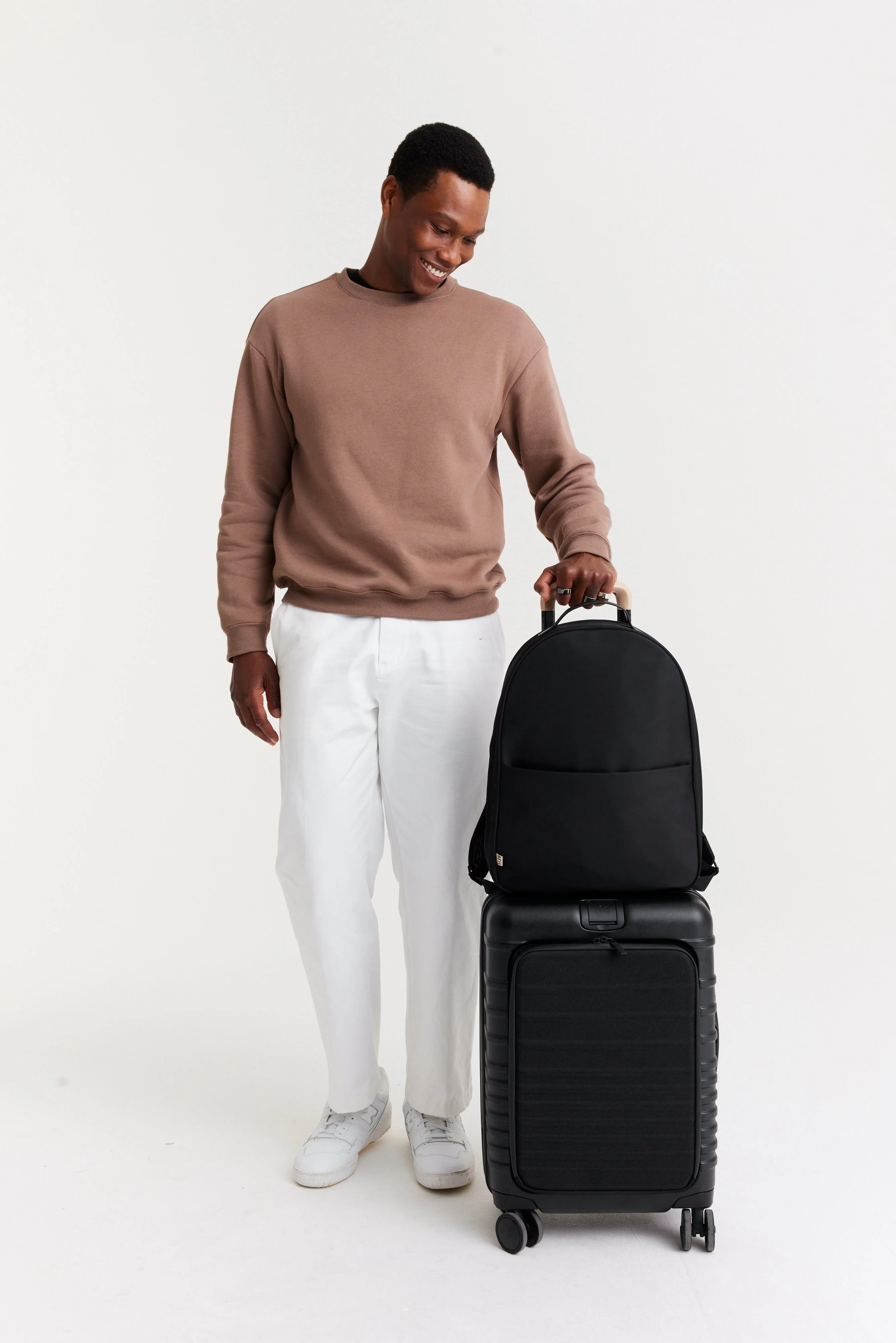 Resale The Commuter Backpack in Black - Image 10
