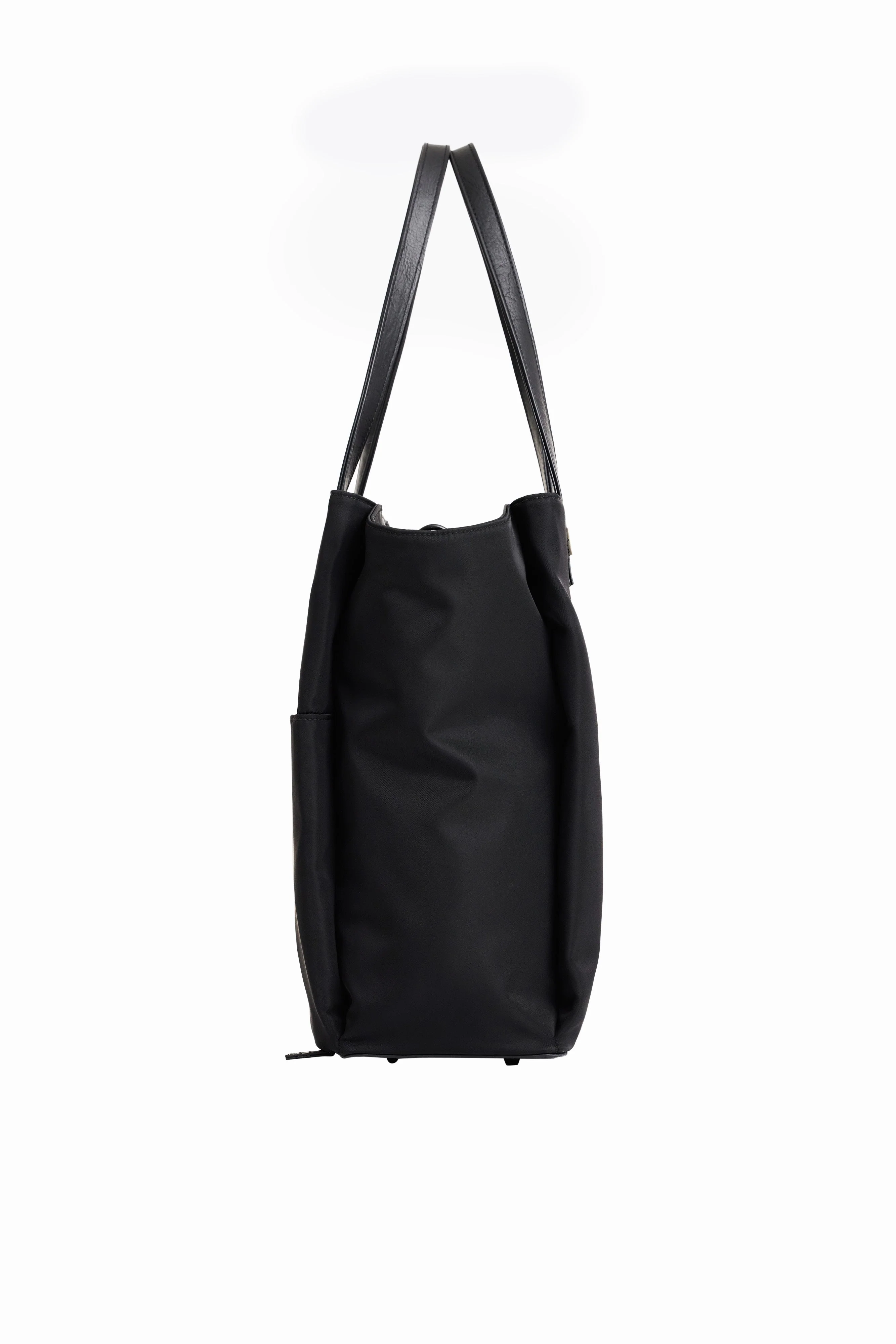Resale The Commuter Tote in Black - Image 13