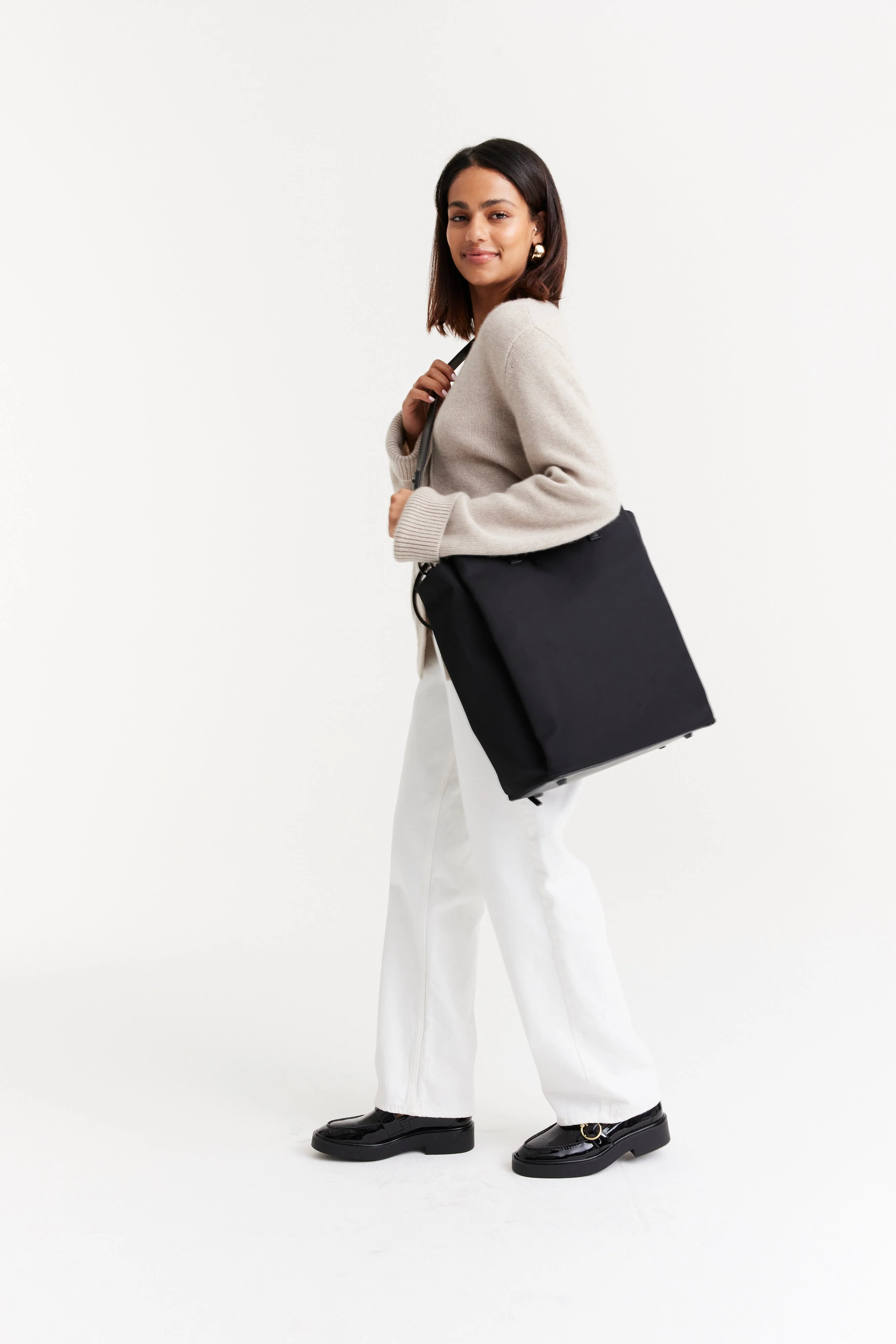 Resale The Commuter Tote in Black - Image 15