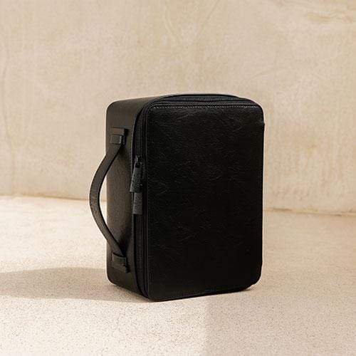 Resale The Cosmetic Case in Black - Image 10