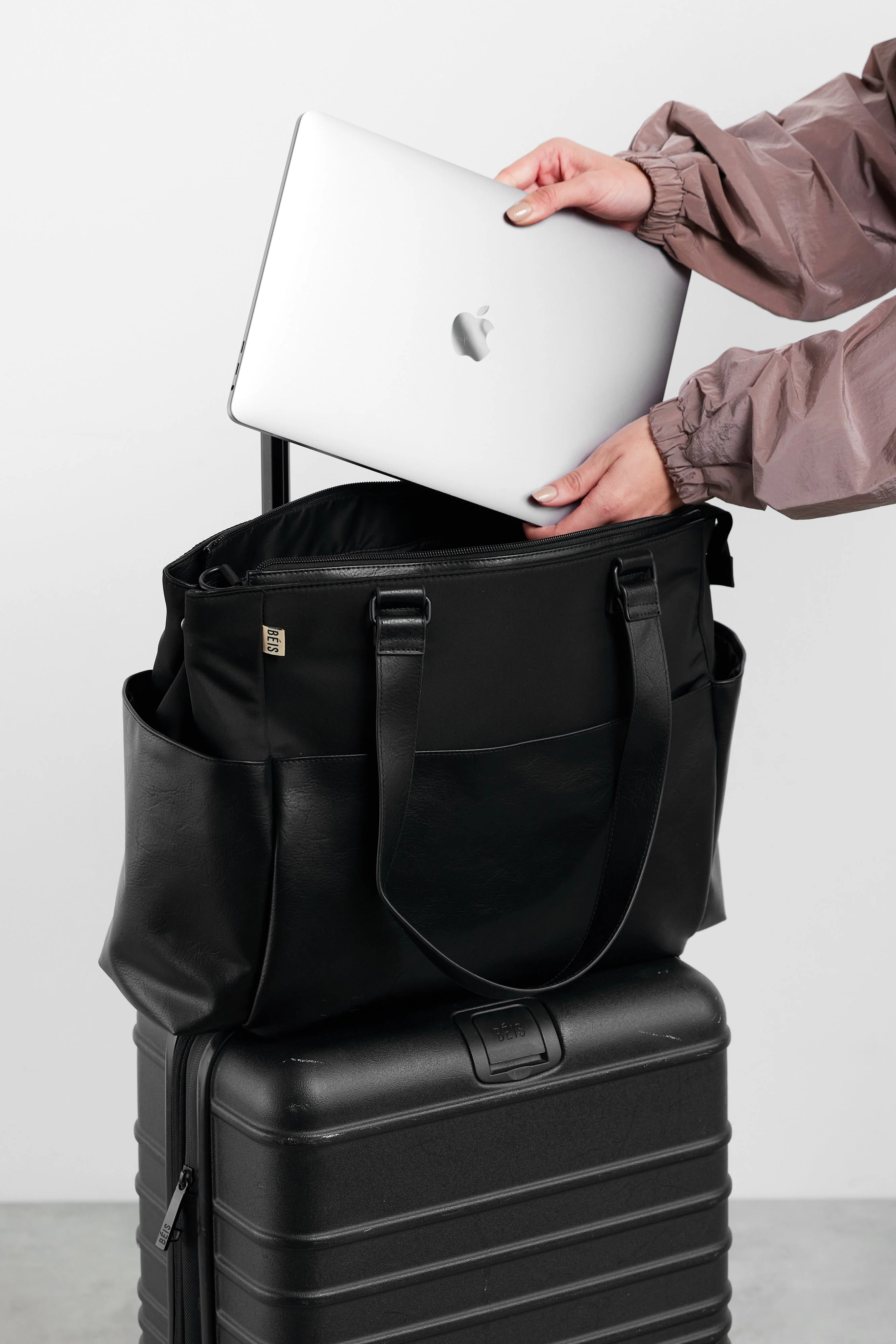 Resale The Diaper Bag in Black - Image 10
