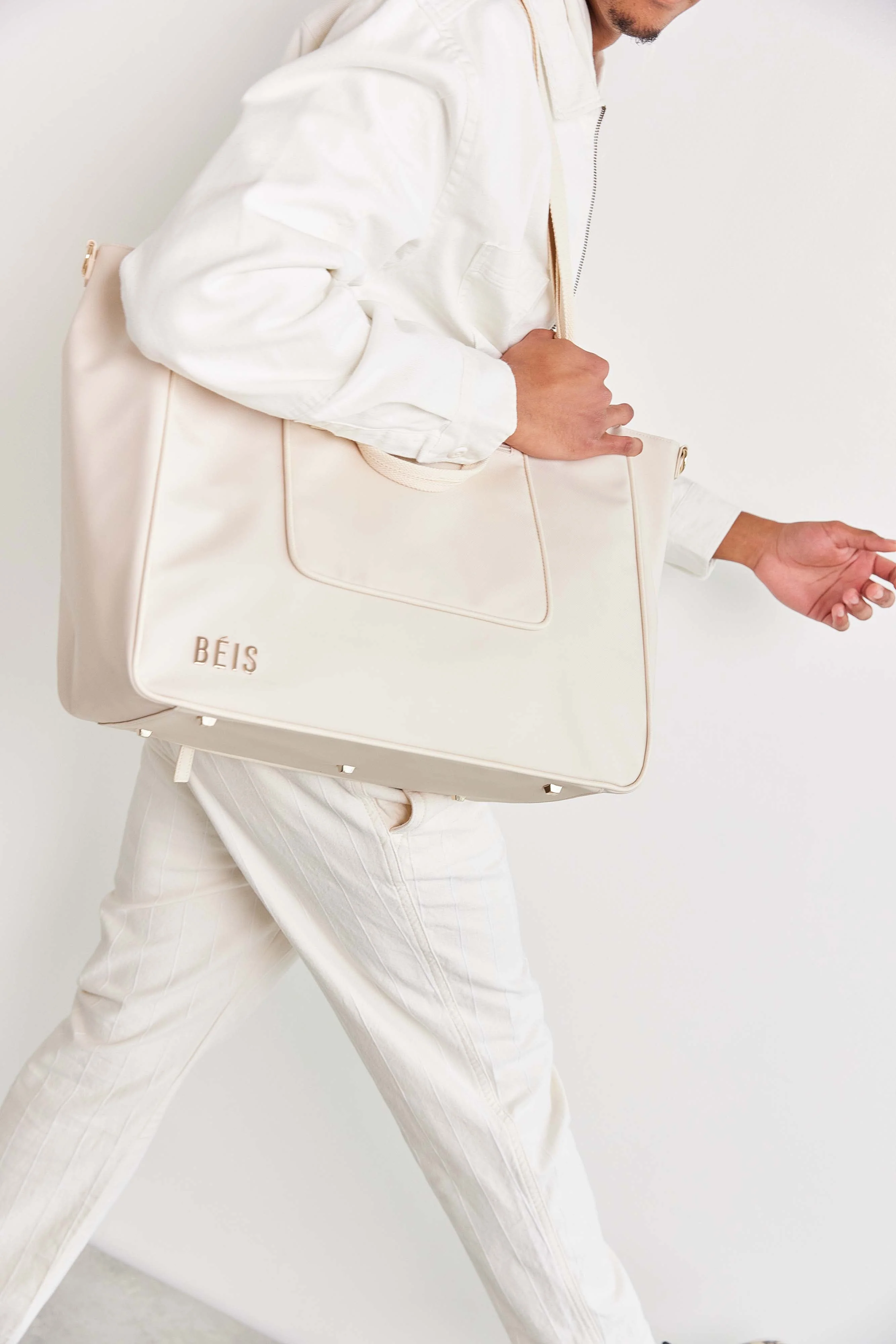 Resale The East To West Tote in Beige - Image 13