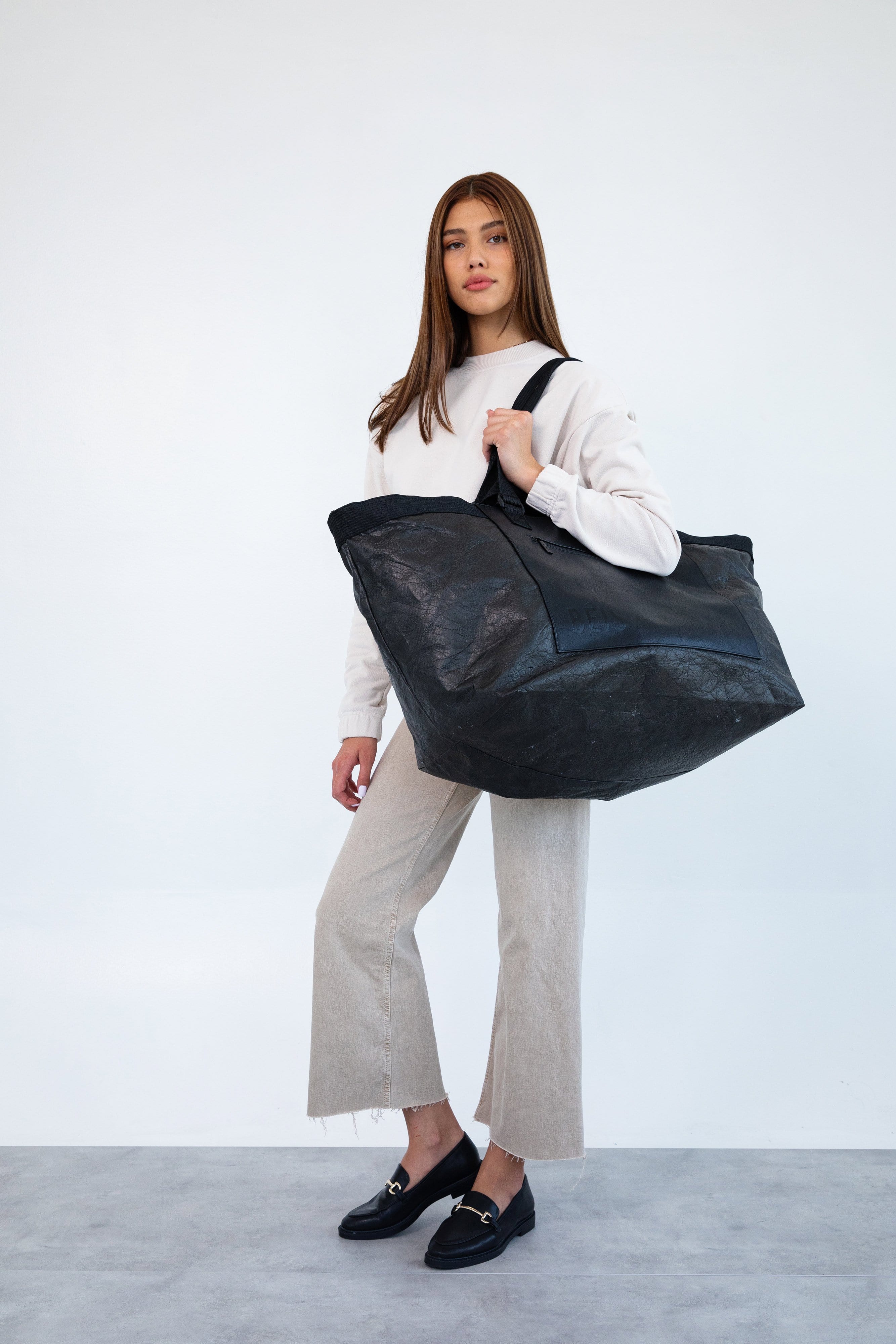 Resale The Extra Large Tote in Black - Image 2
