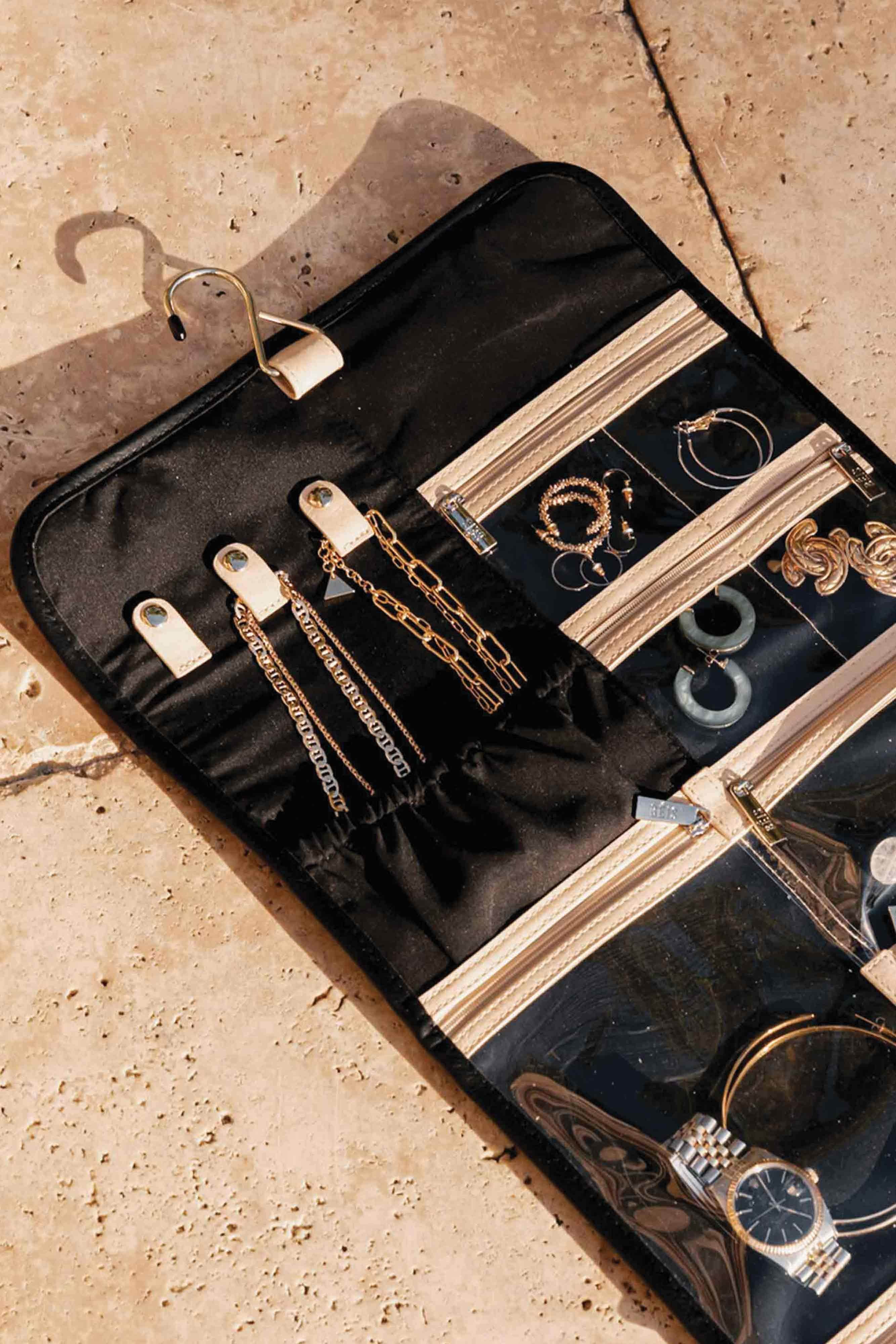 Resale The Hanging Jewelry Case in Black - Image 6