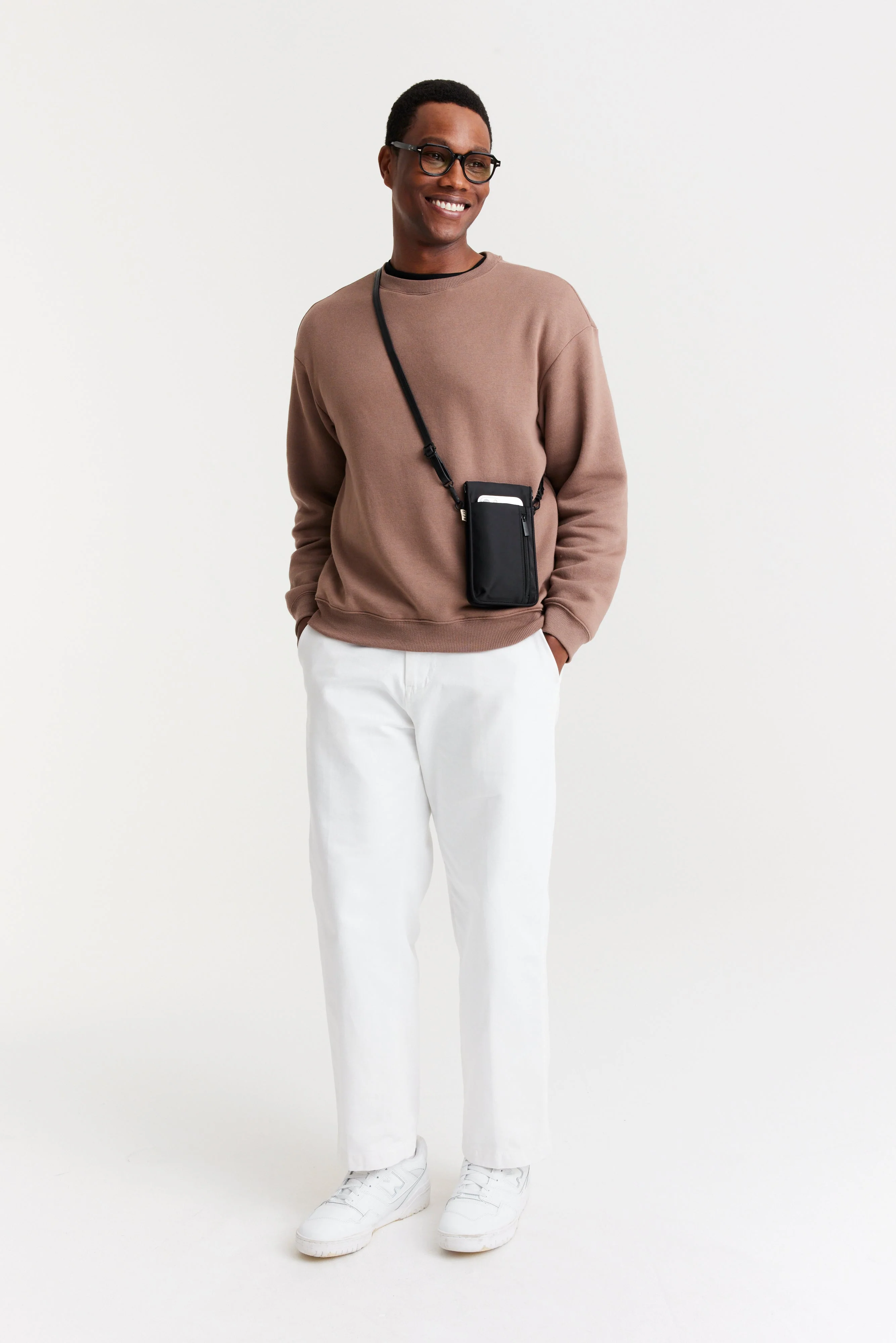 Resale The ID Crossbody Bag in Black - Image 5