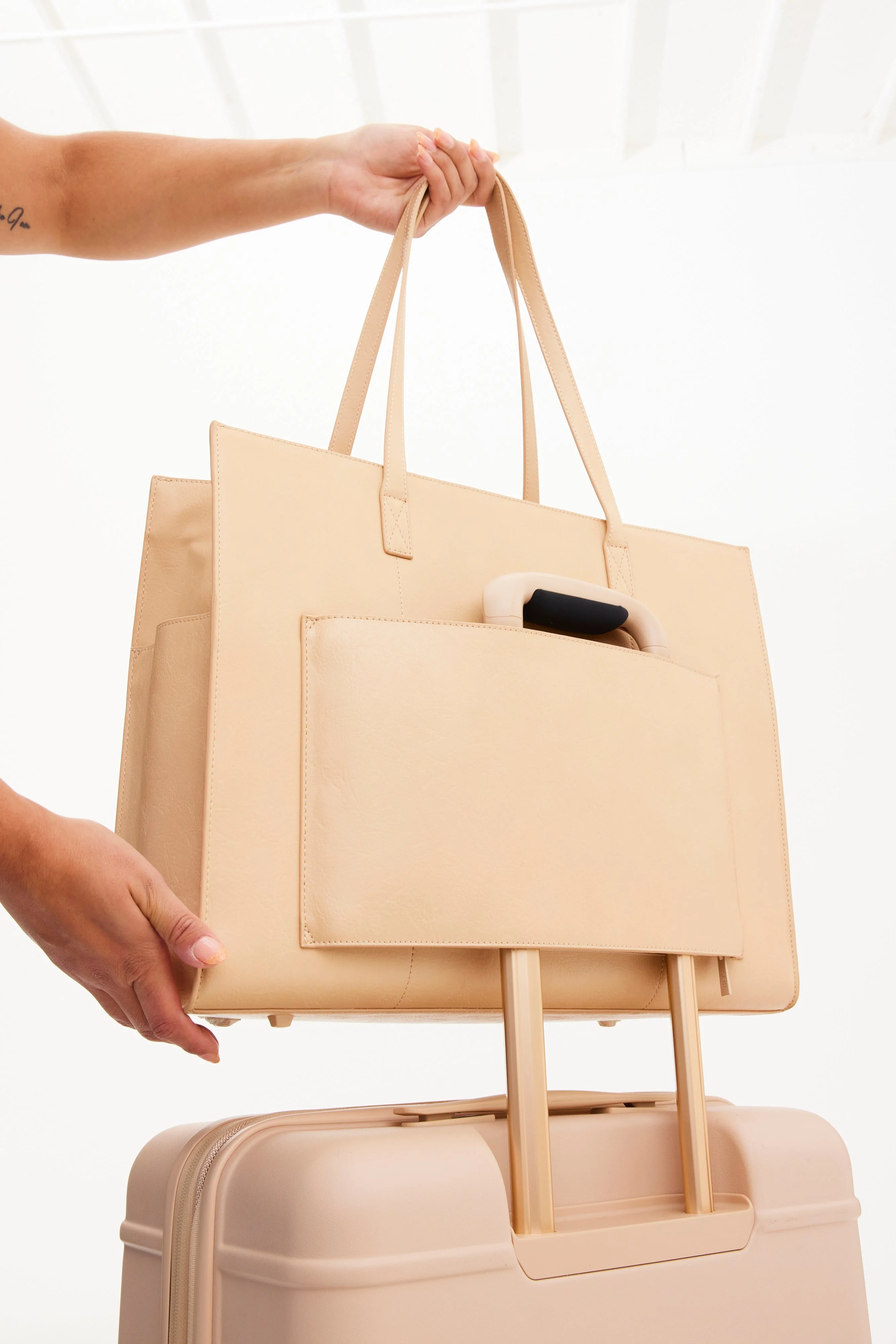 Resale The Large Work Tote in Beige - Image 10