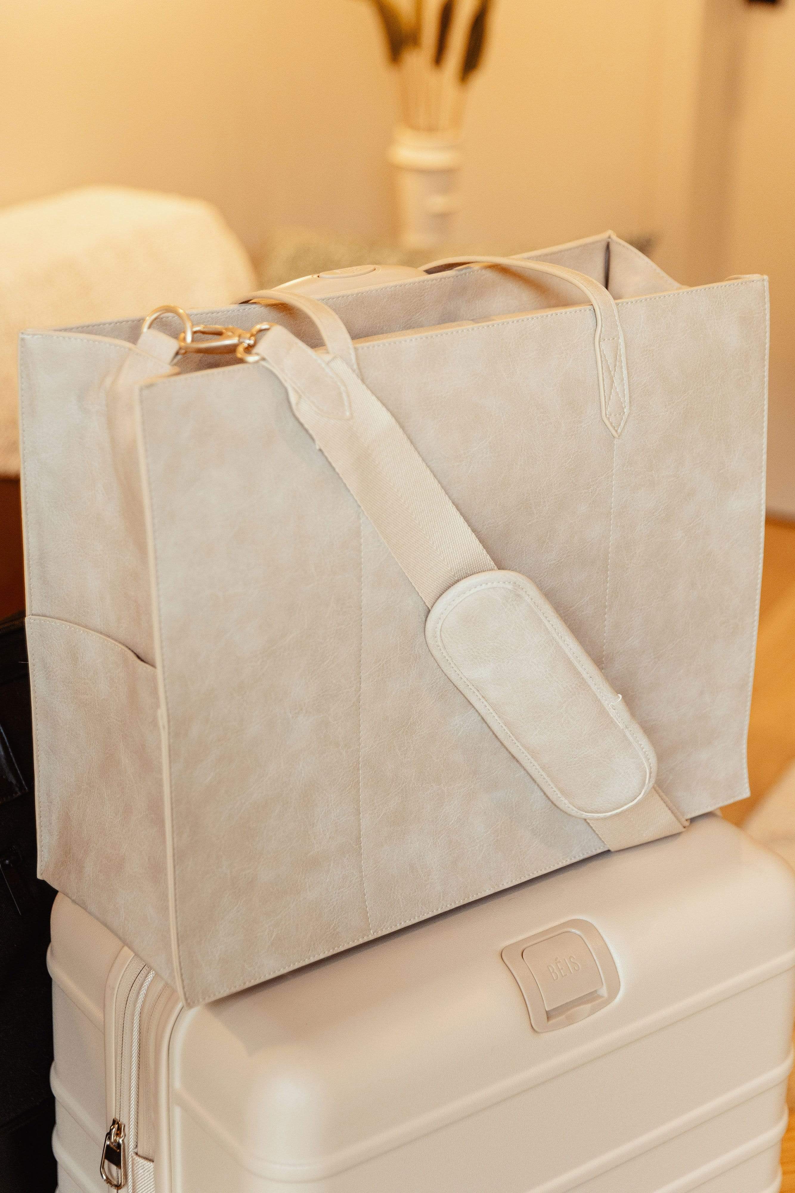 Resale The Large Work Tote in Beige - Image 9