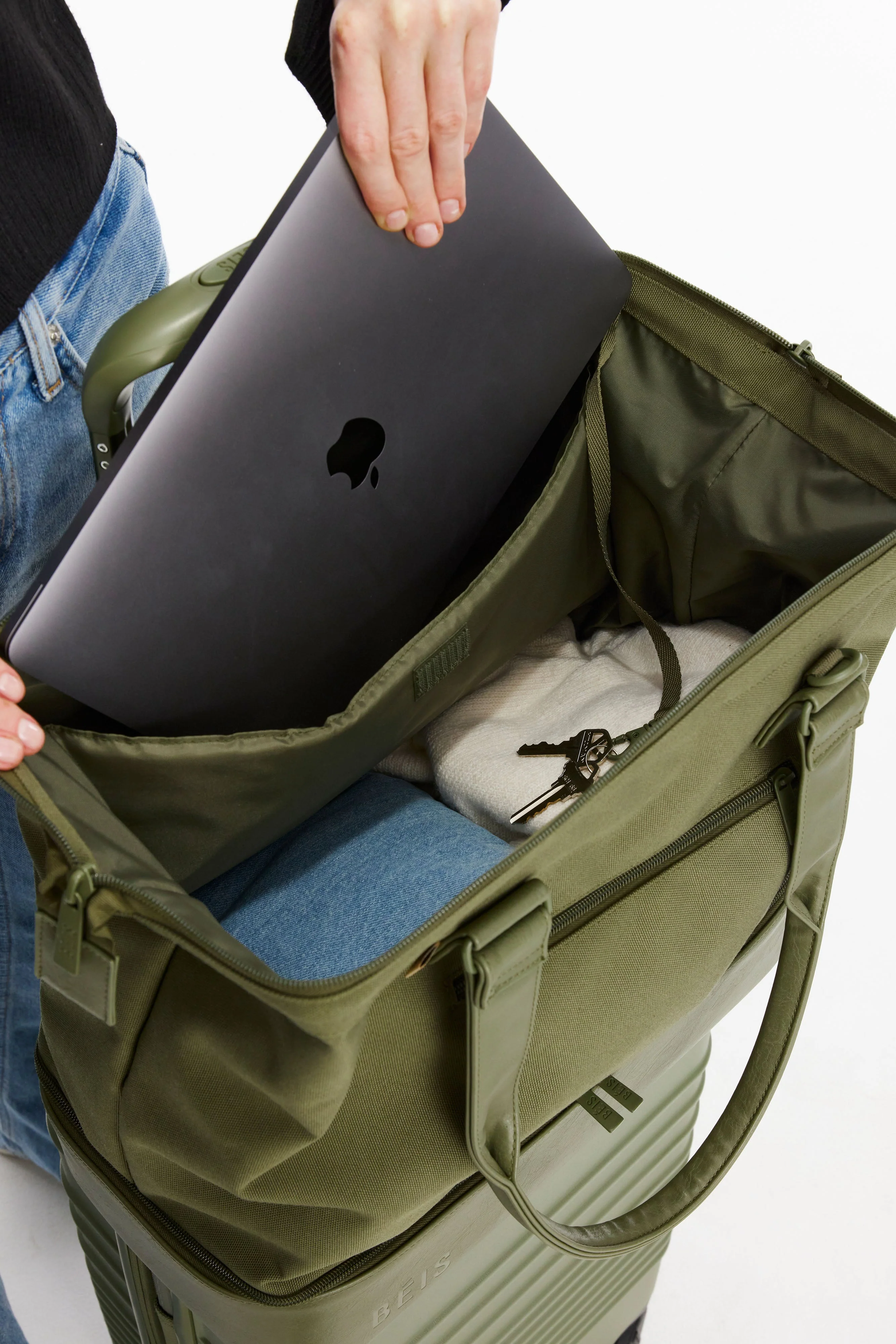 Resale The Mini Weekender in Olive - Image 6