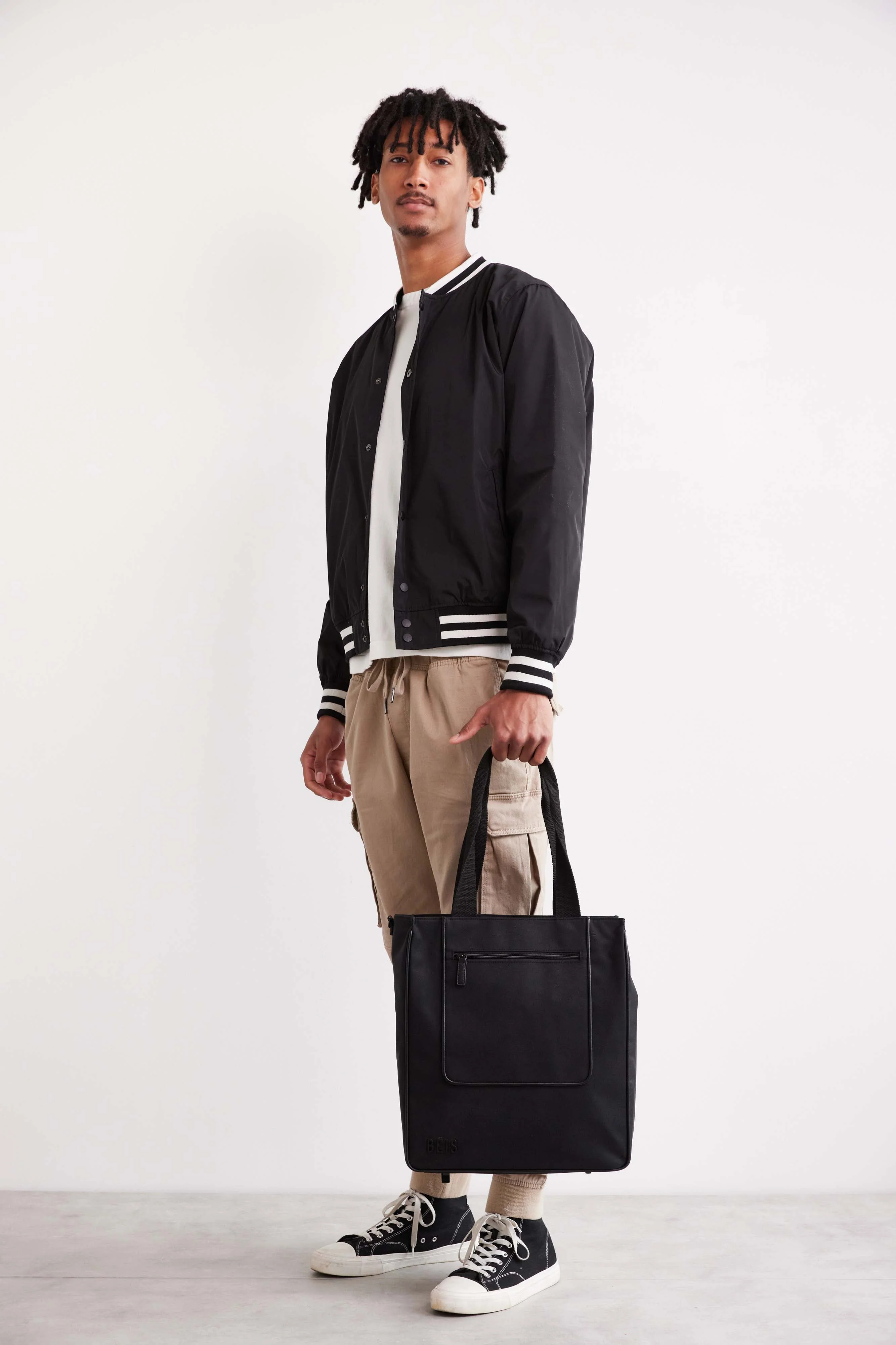 Resale The North To South Tote in Black - Image 4