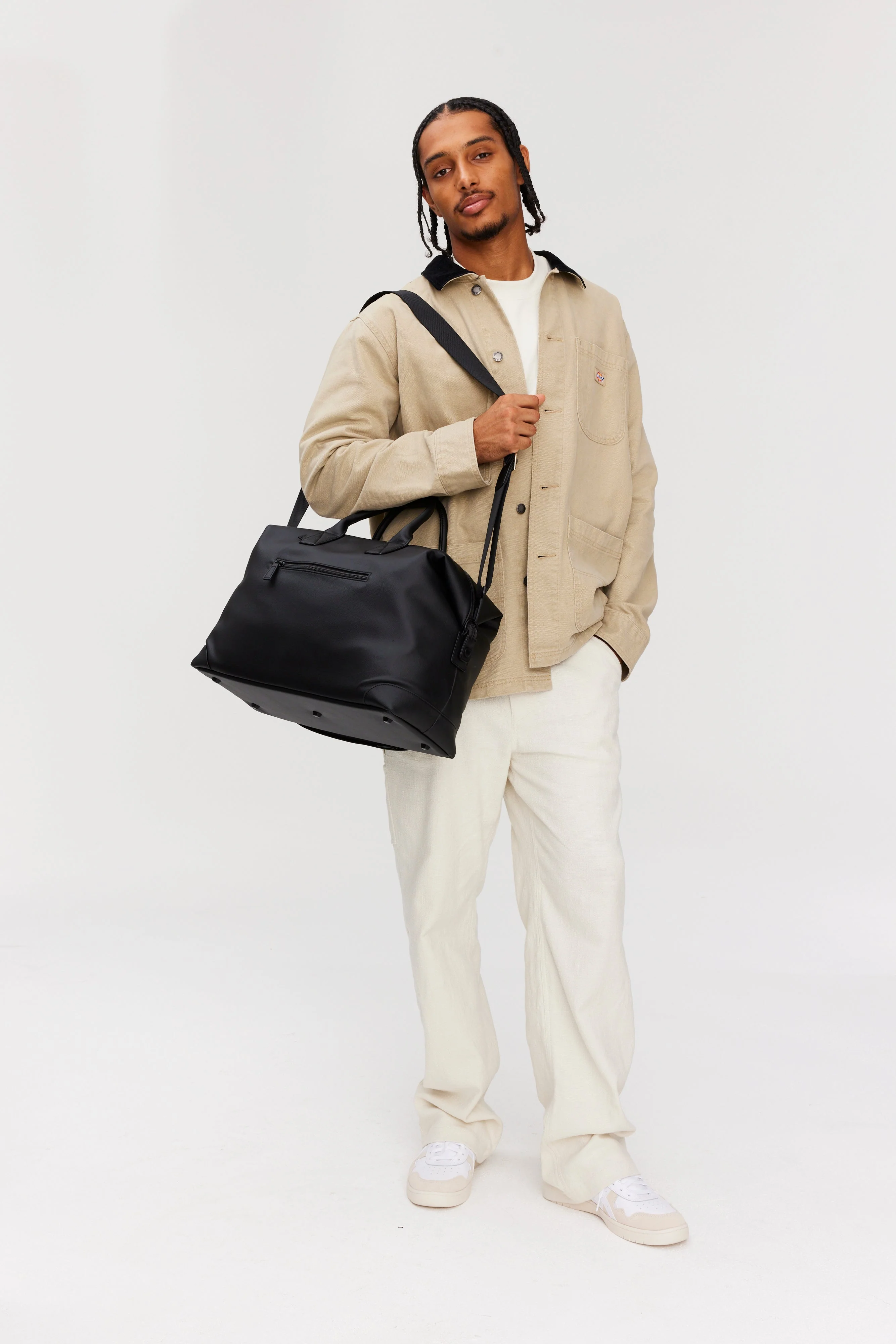 Resale The Premium Duffle in Black - Image 12