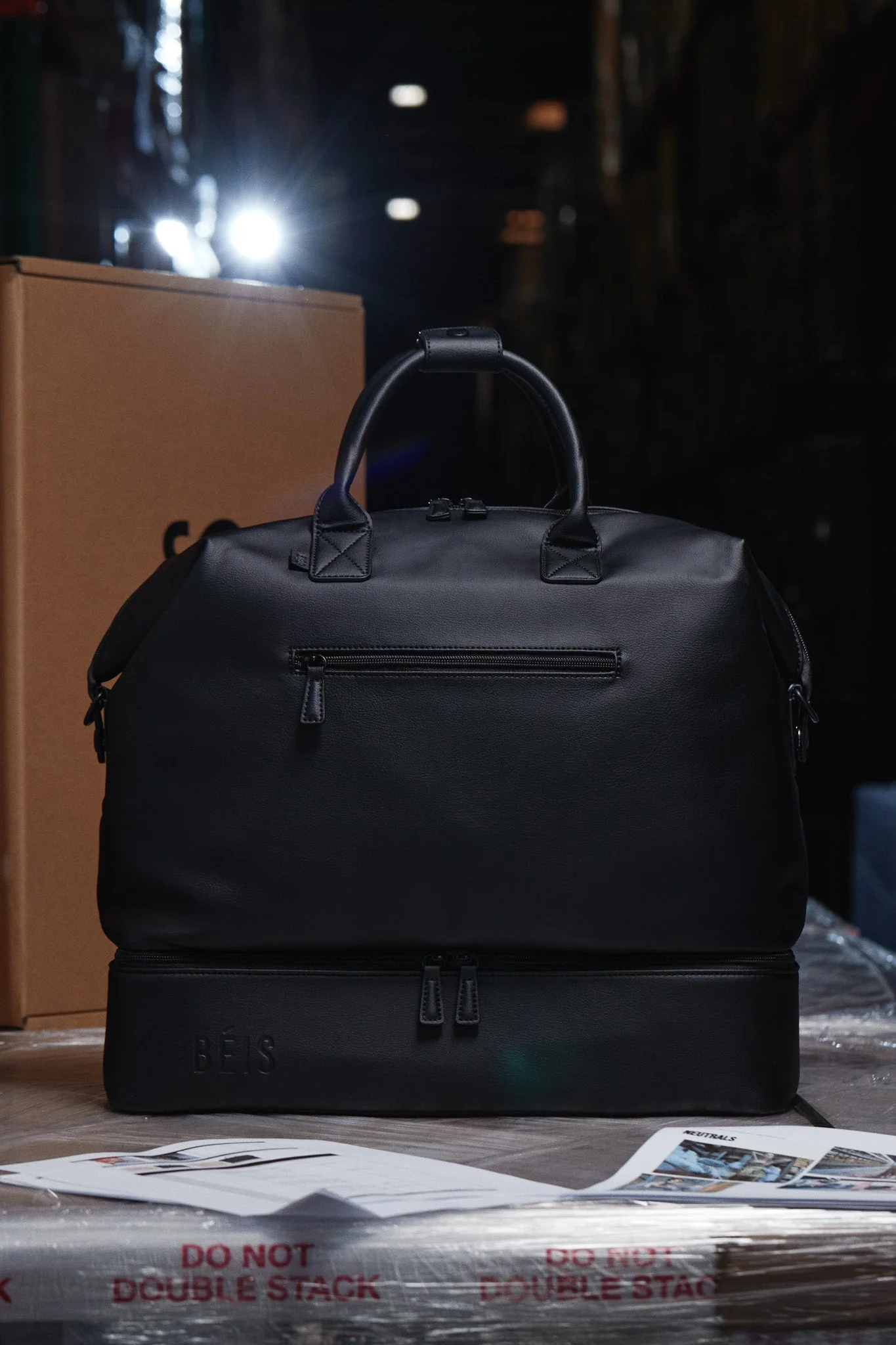 Resale The Premium Weekender in Black - Image 11