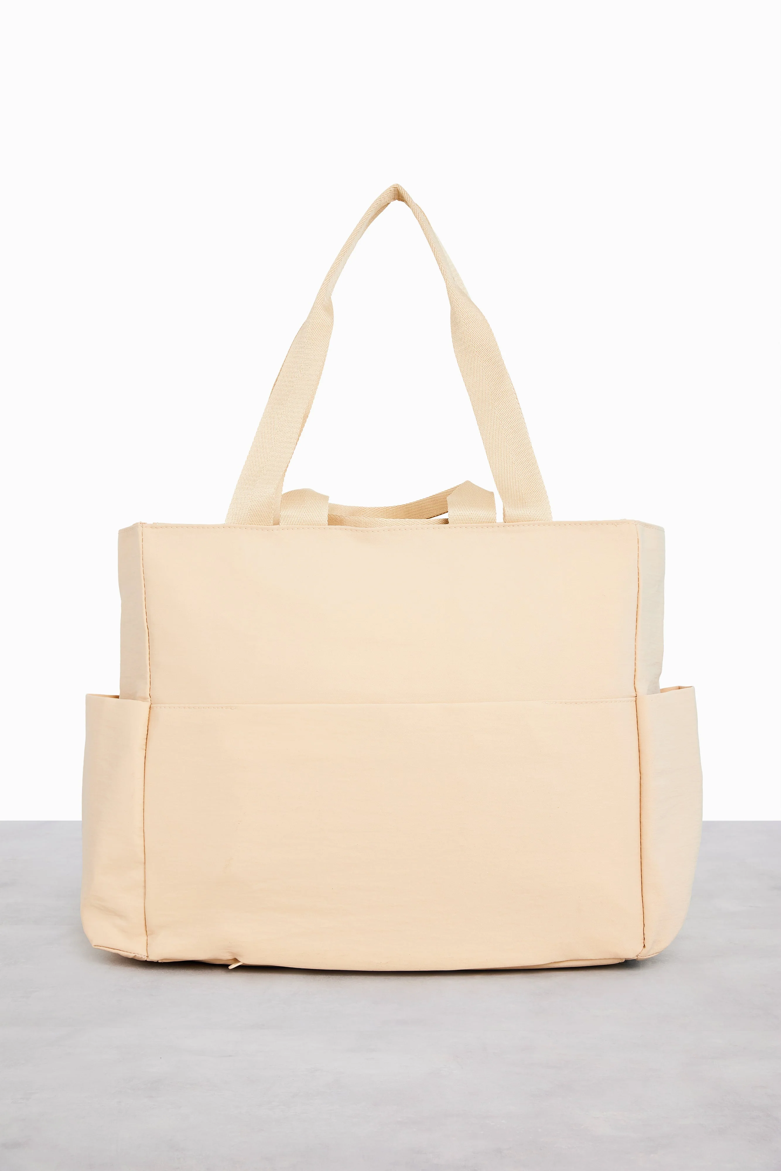 Resale The Sport Carryall in Beige - Image 3