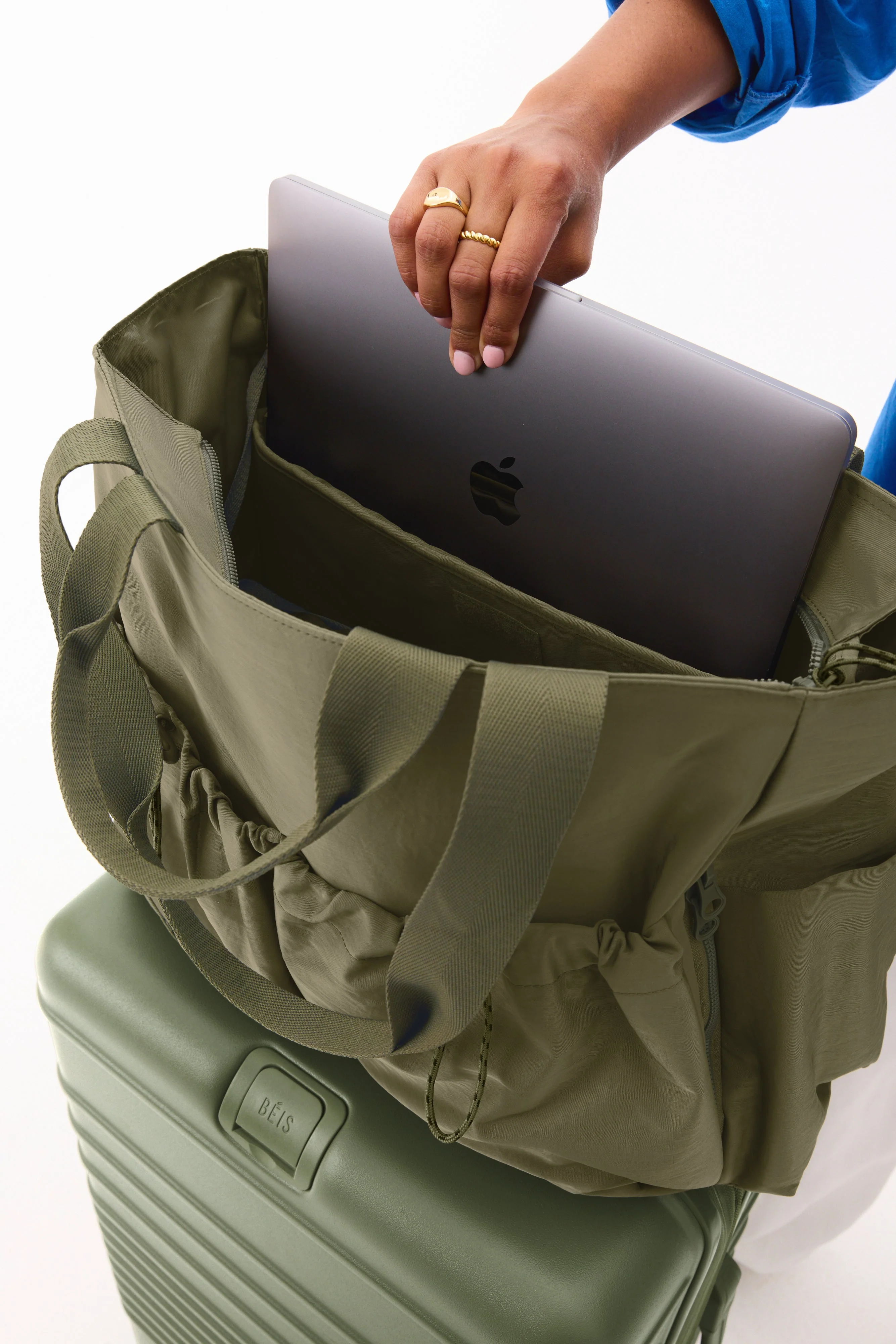 Resale The Sport Carryall in Olive - Image 6