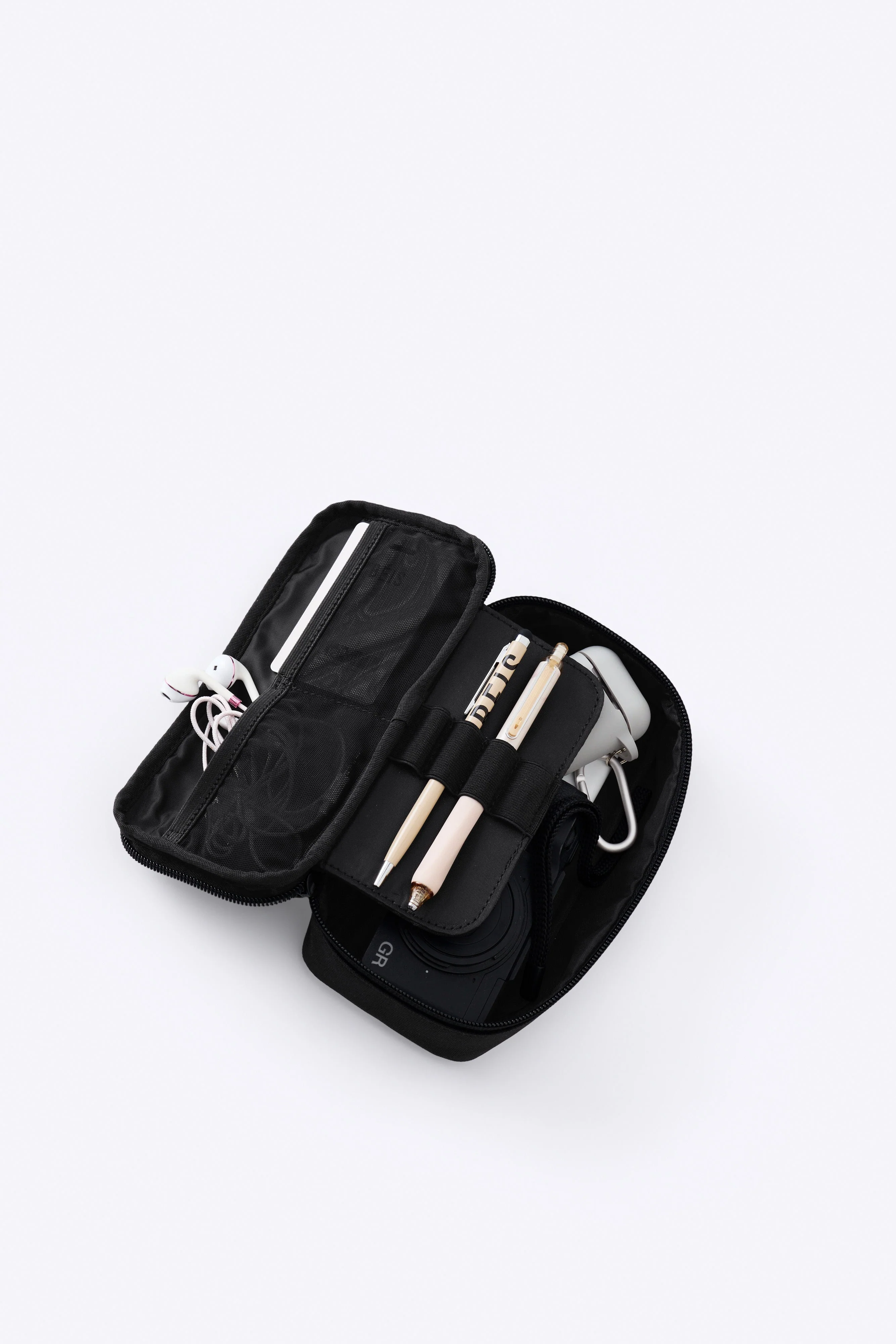 Resale The Tech Organizer in Black - Image 3