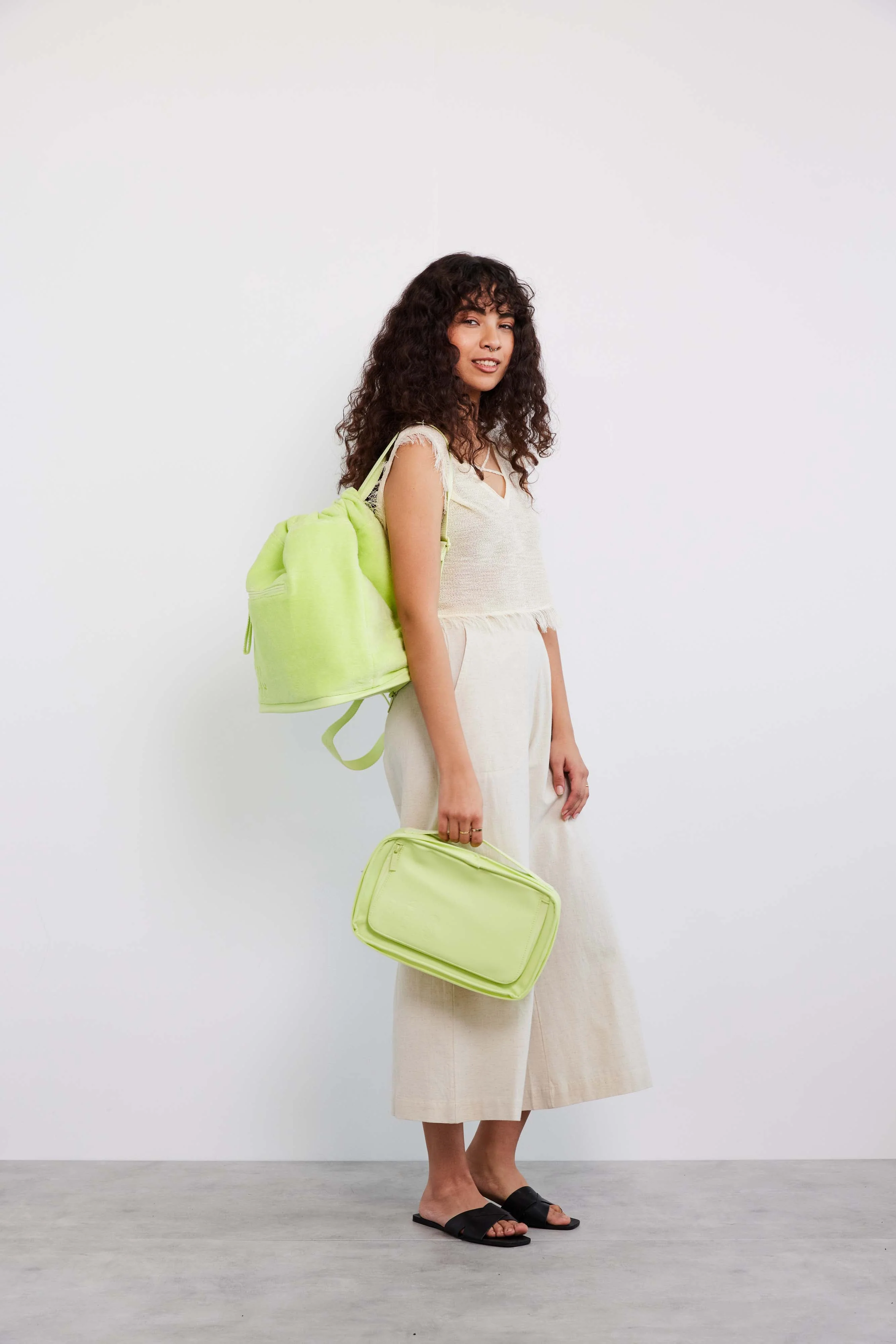 Resale The Terry Backpack Cooler in Citron - Image 14