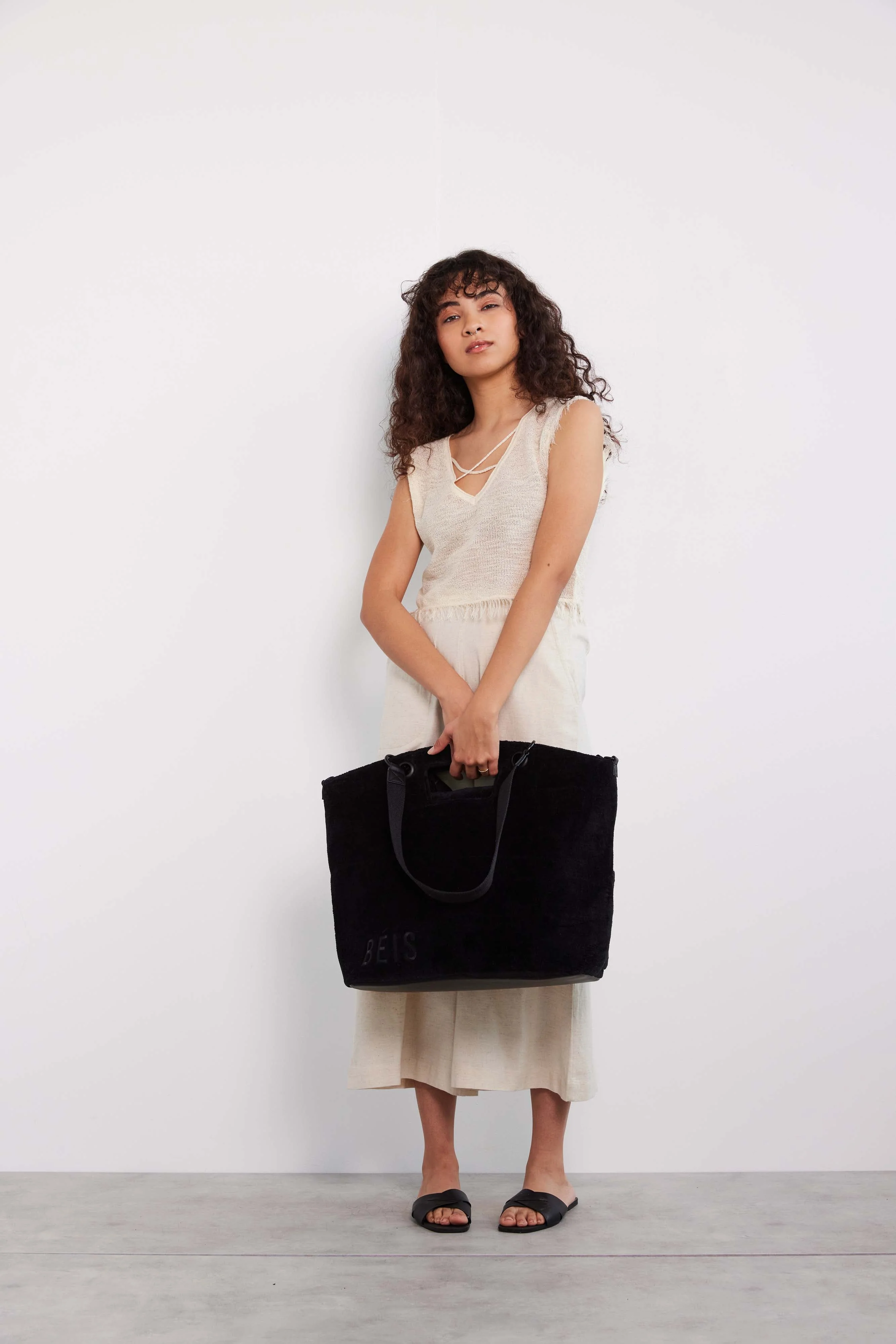 Resale The Terry Tote in Black - Image 5