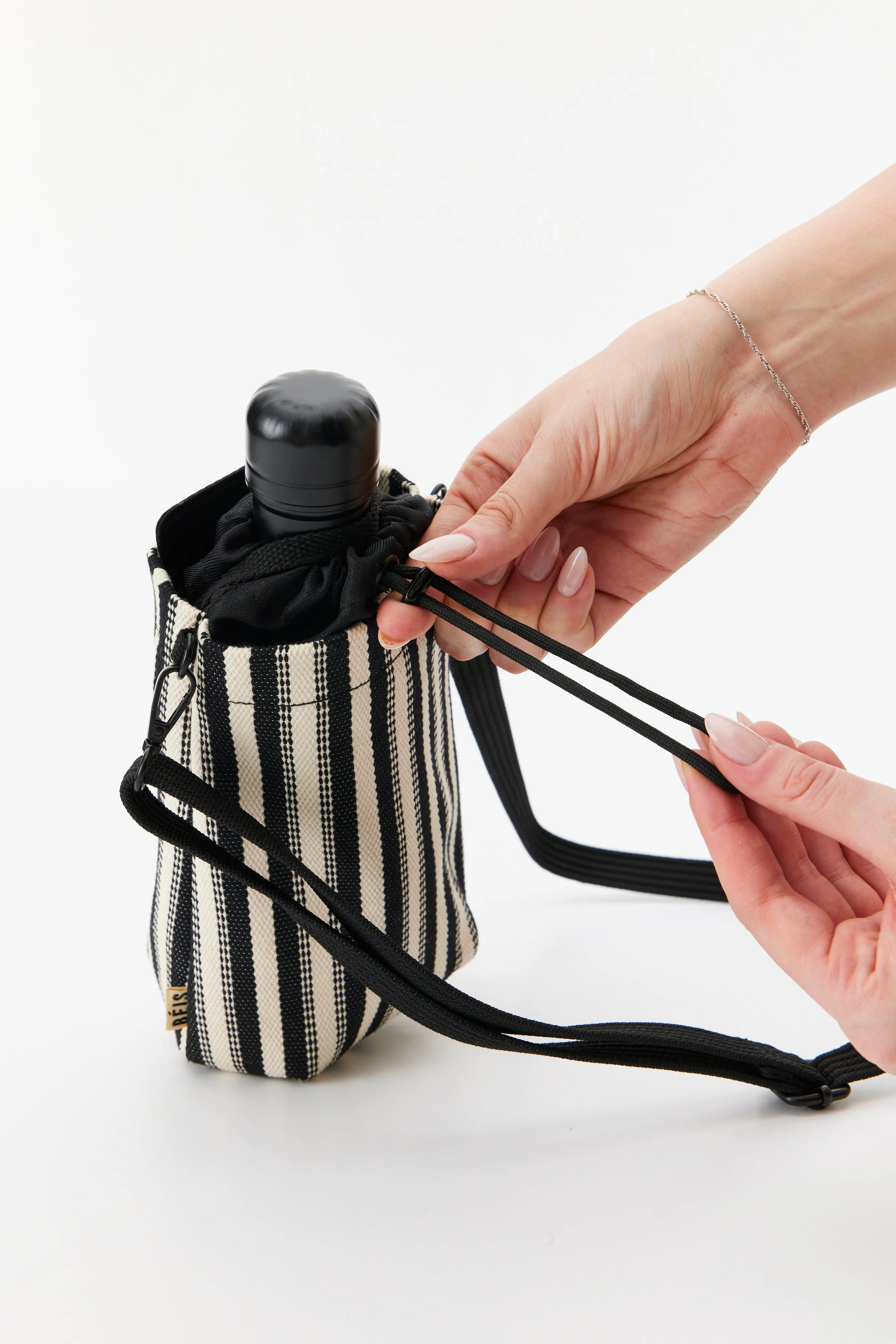 Resale The Water Bottle Crossbody in Black Stripe - Image 6