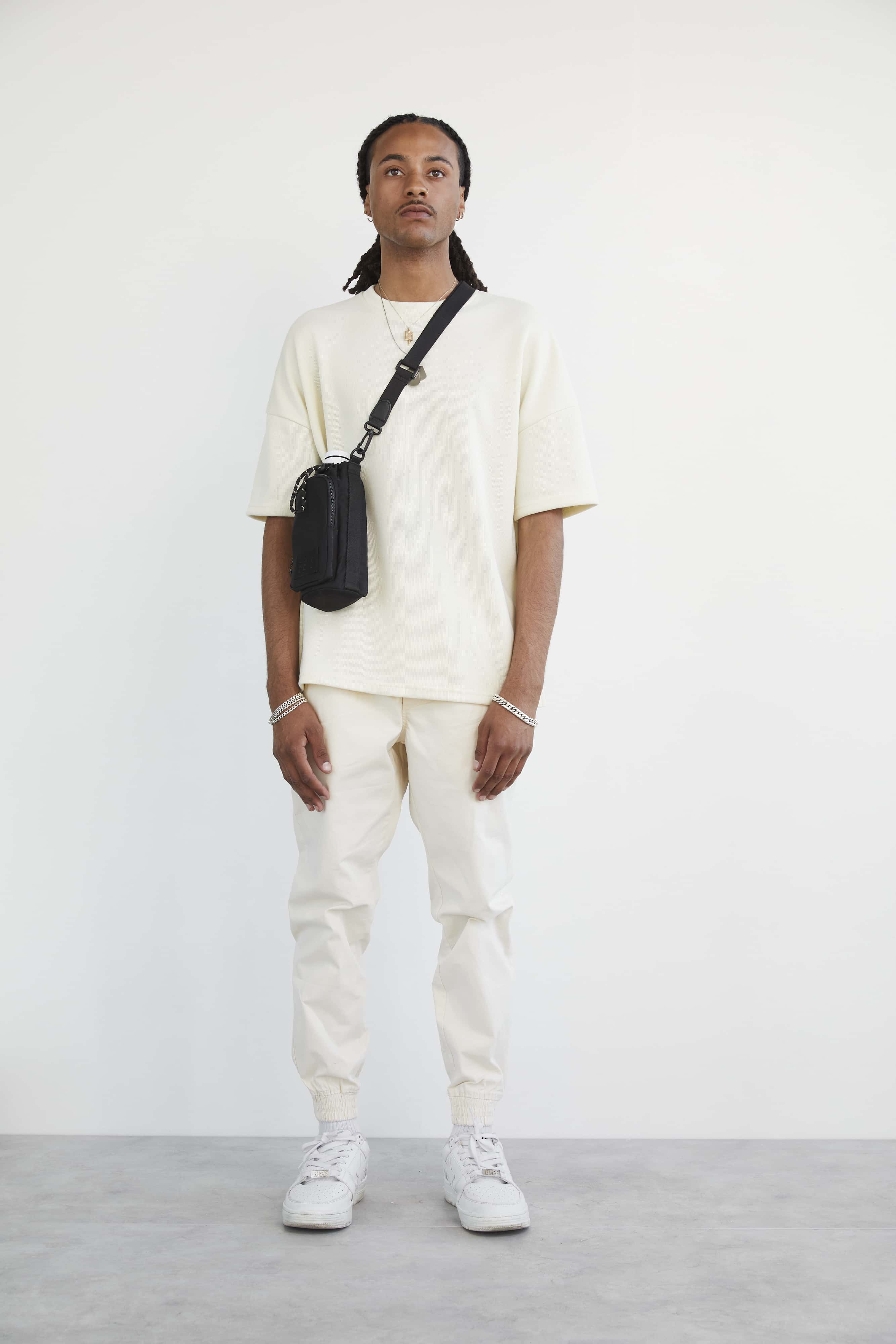 Resale The Water Bottle Sling in Black - Image 2