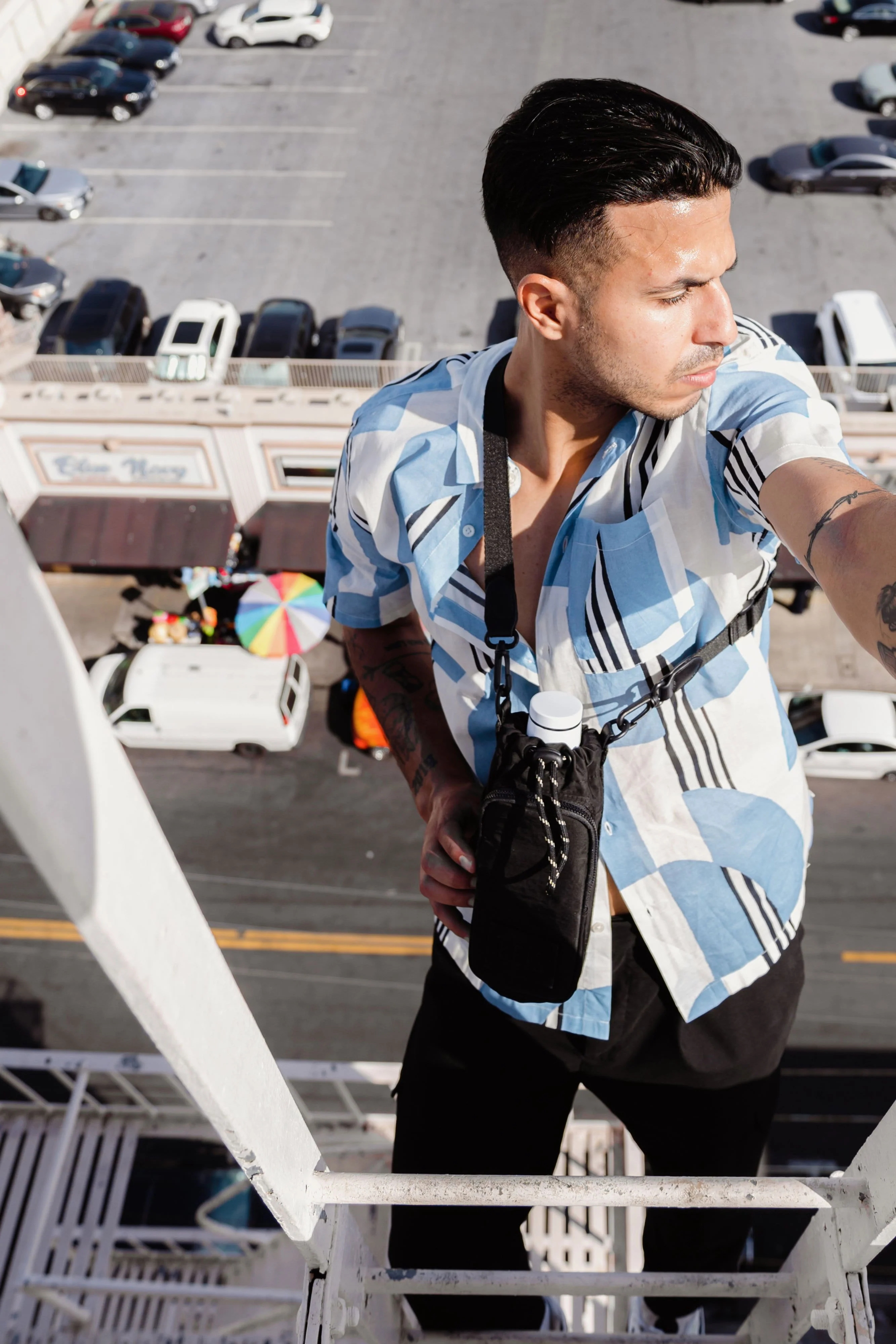 Resale The Water Bottle Sling in Black - Image 5