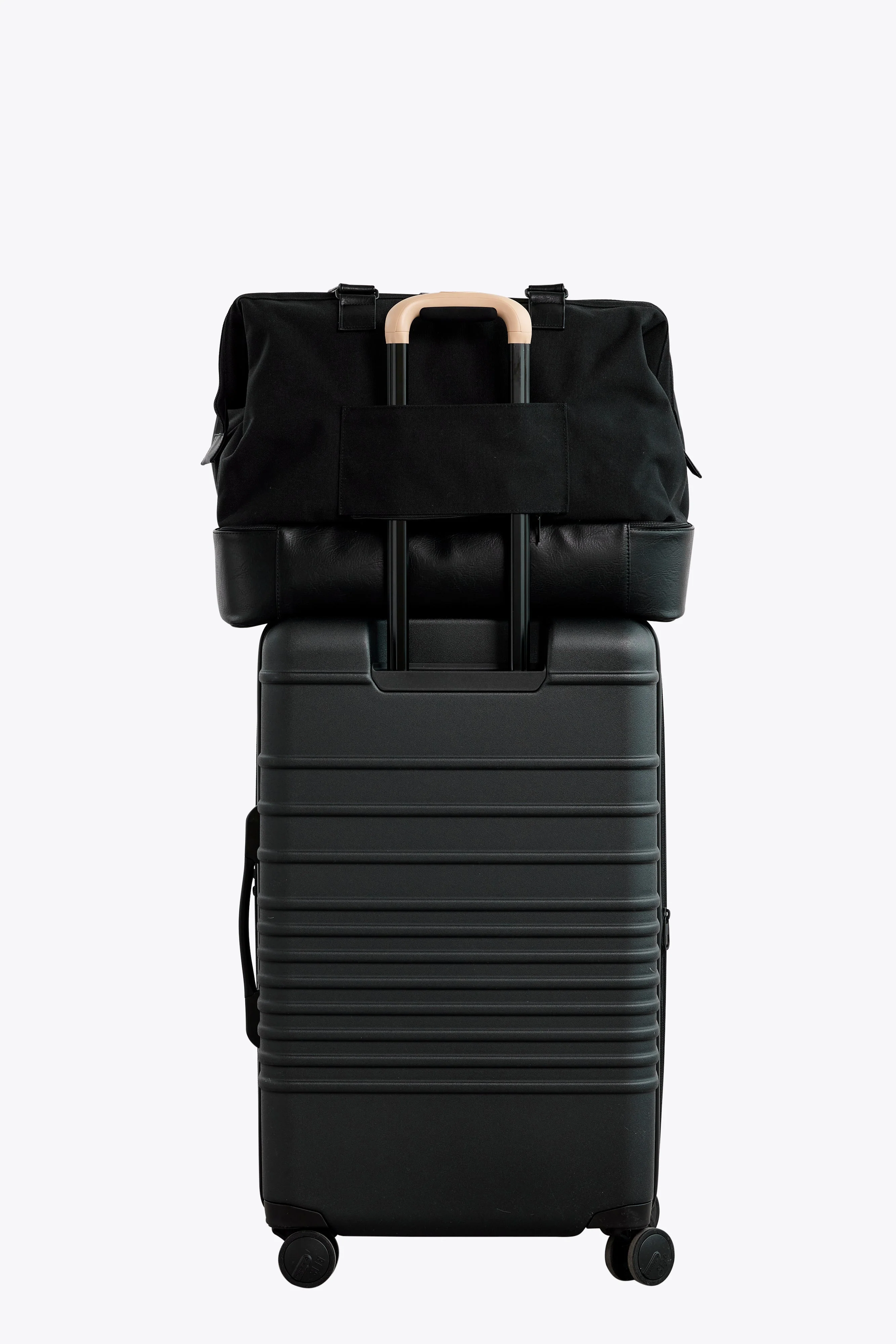Resale The Weekender in Black - Image 4
