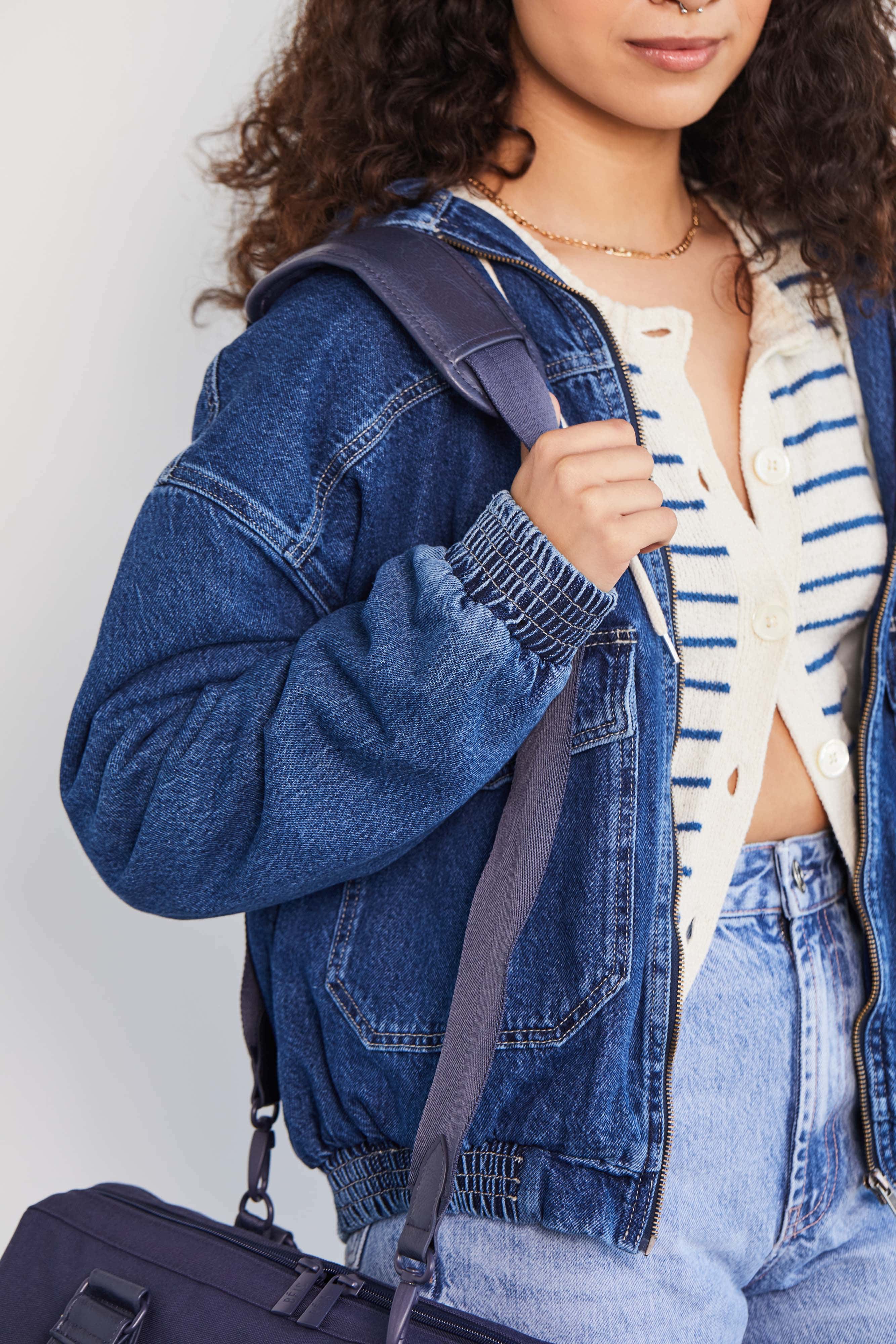 Resale The Weekender in Navy - Image 6