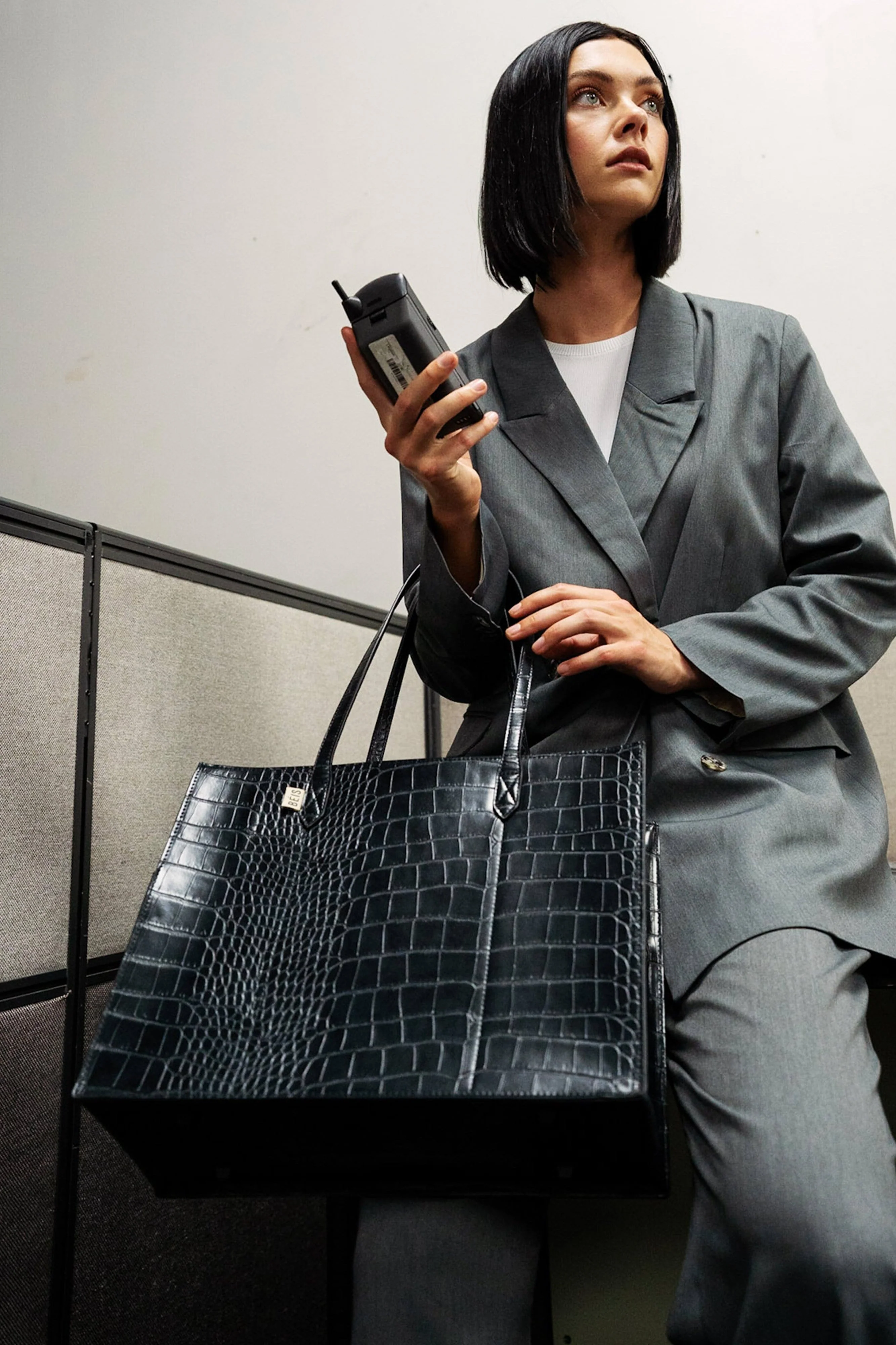 Resale The Work Tote in Black Croc - Image 11