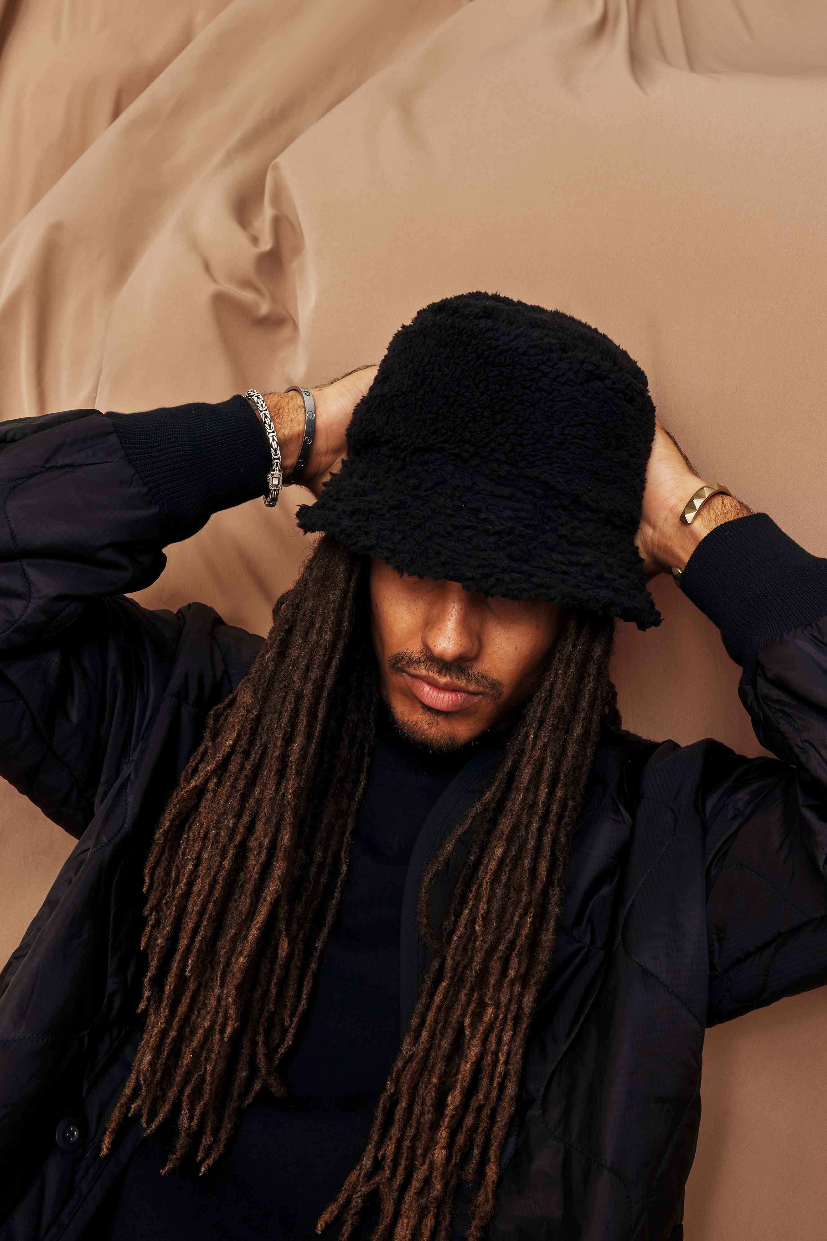 The Bucket Hat in Black - Image 5