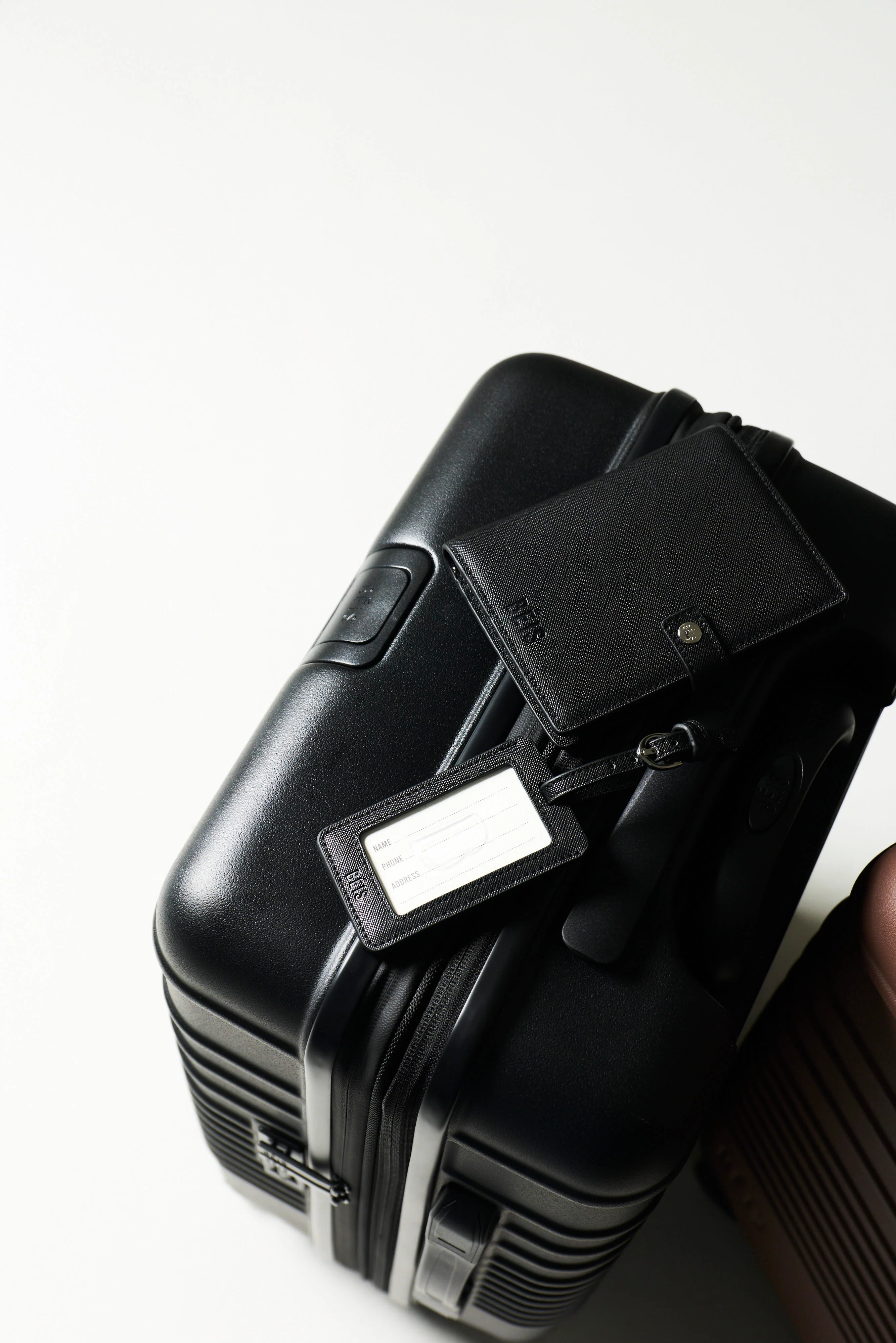 The Passport & Luggage Tag Set in Black - Image 2