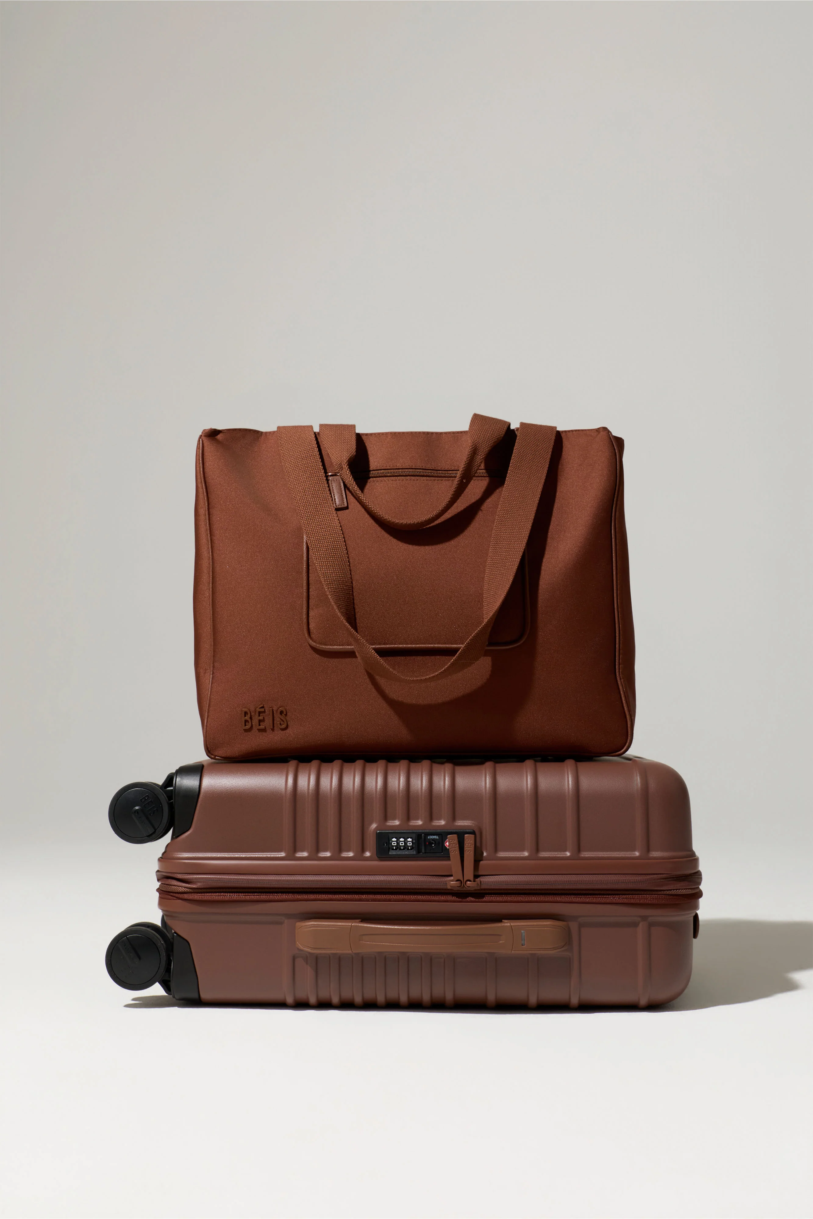 The Tote Set - Image 2