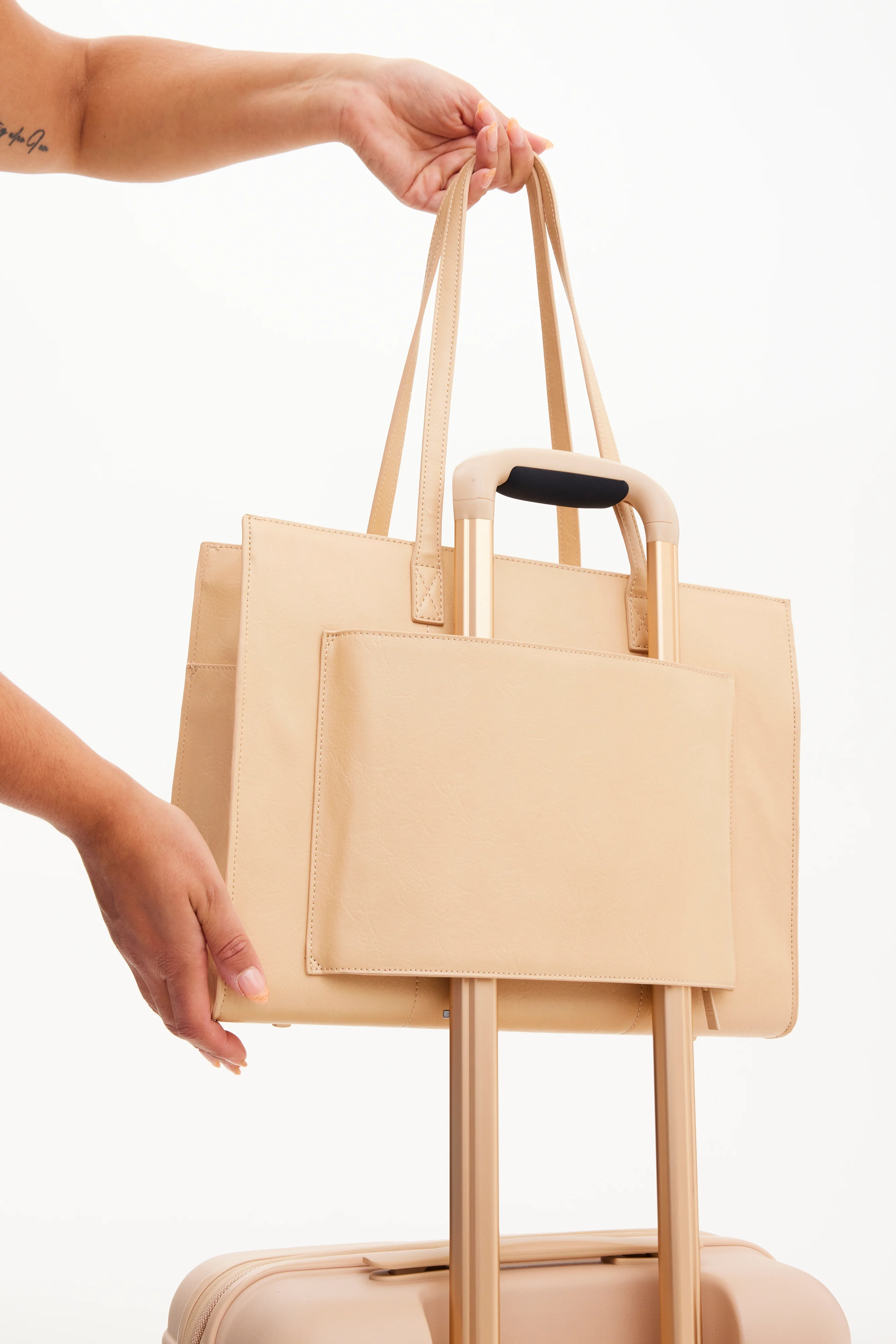 The Work Tote in Beige - Image 9